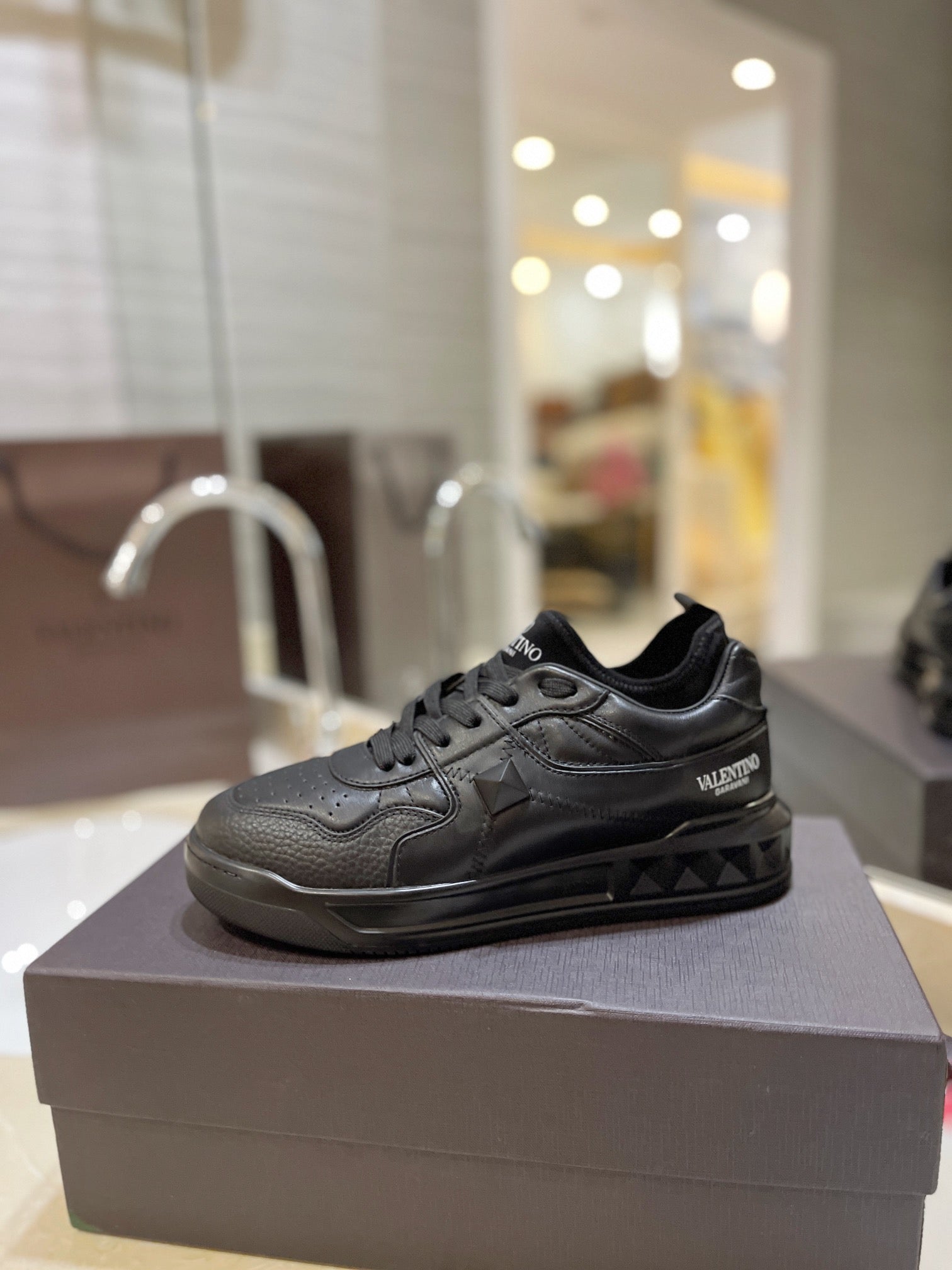 LuxluxHouse Best Quality Valentino Women Shoes