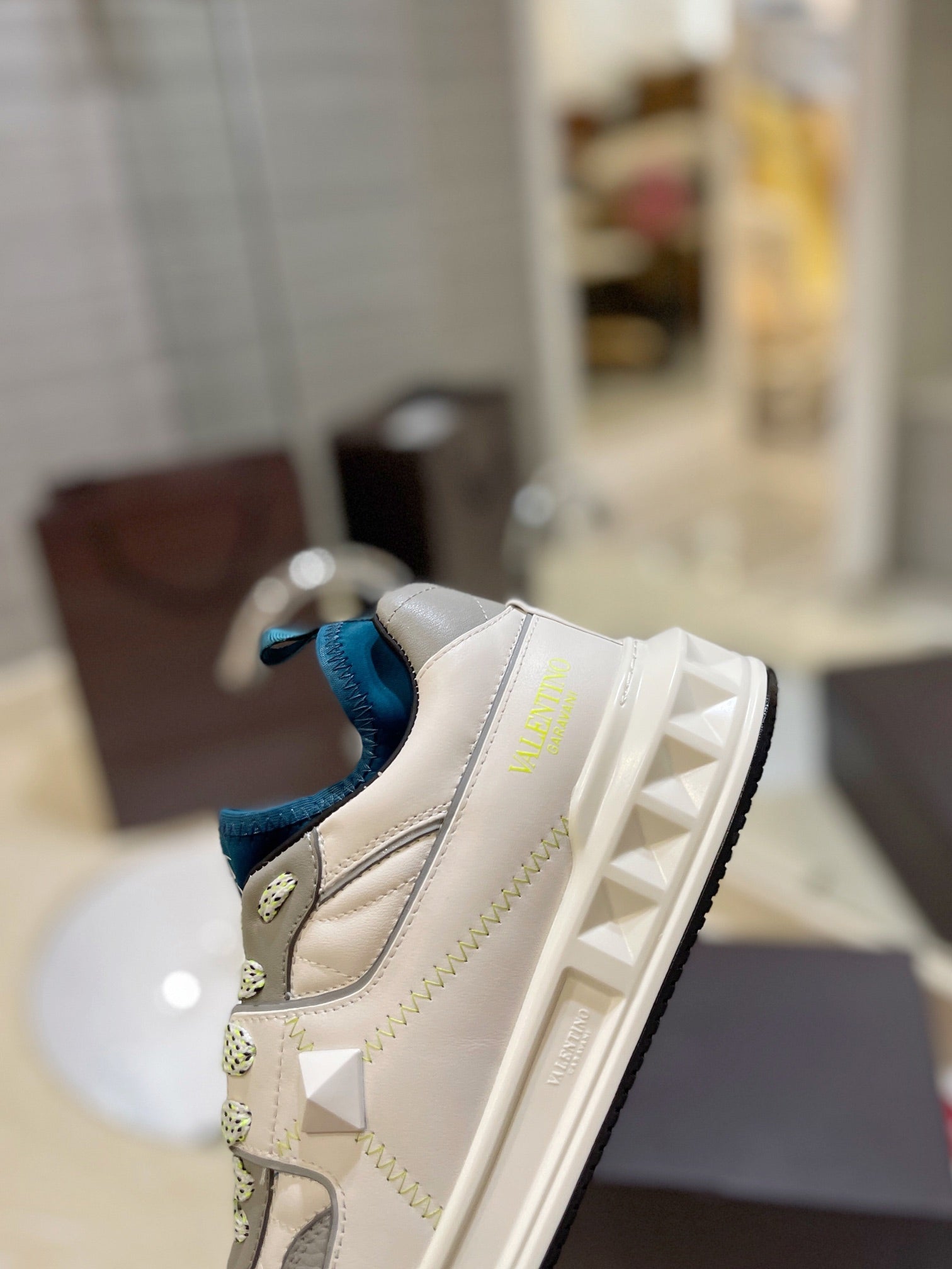 LuxluxHouse Best Quality Valentino Women Shoes