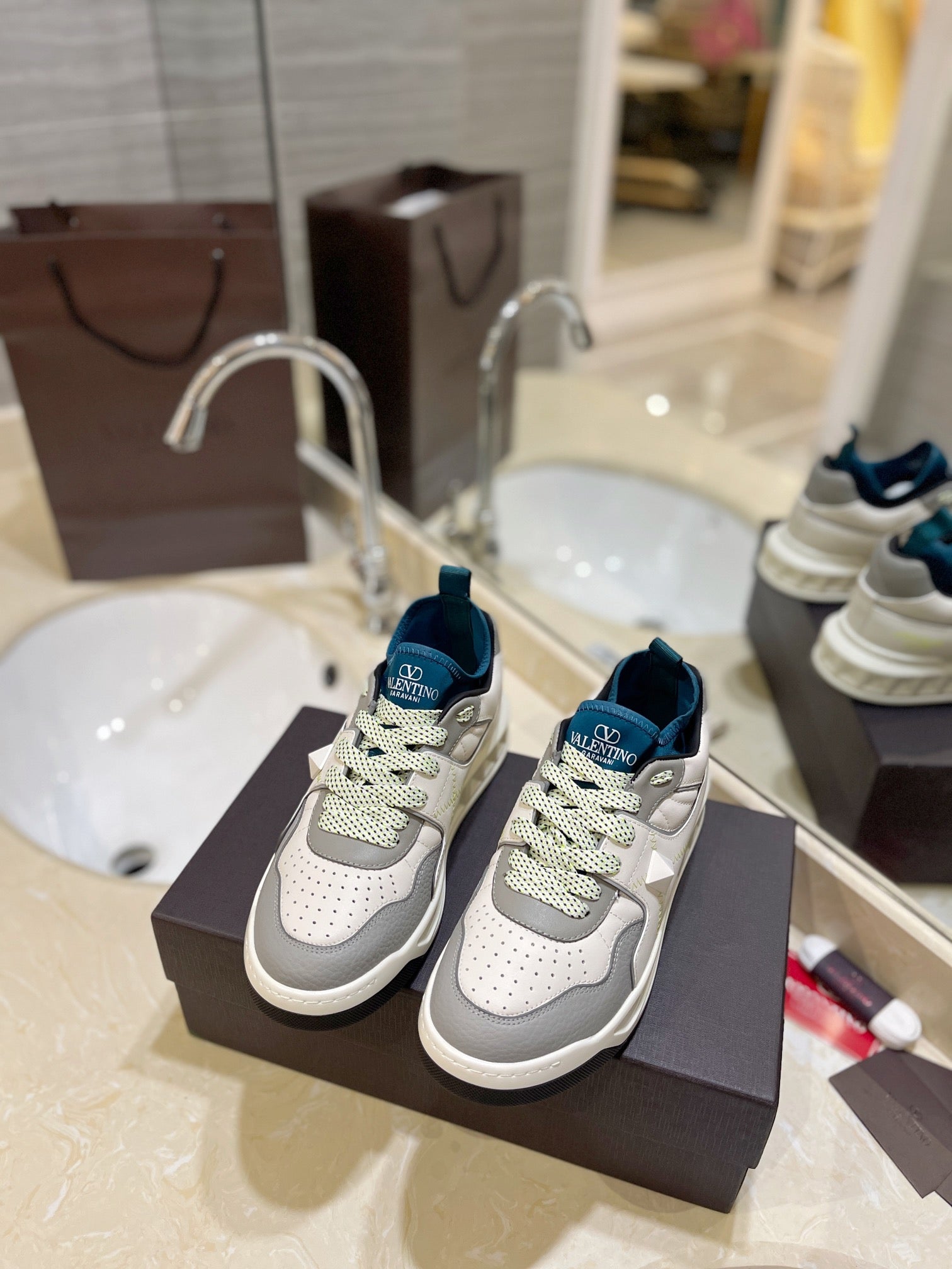 LuxluxHouse Best Quality Valentino Women Shoes