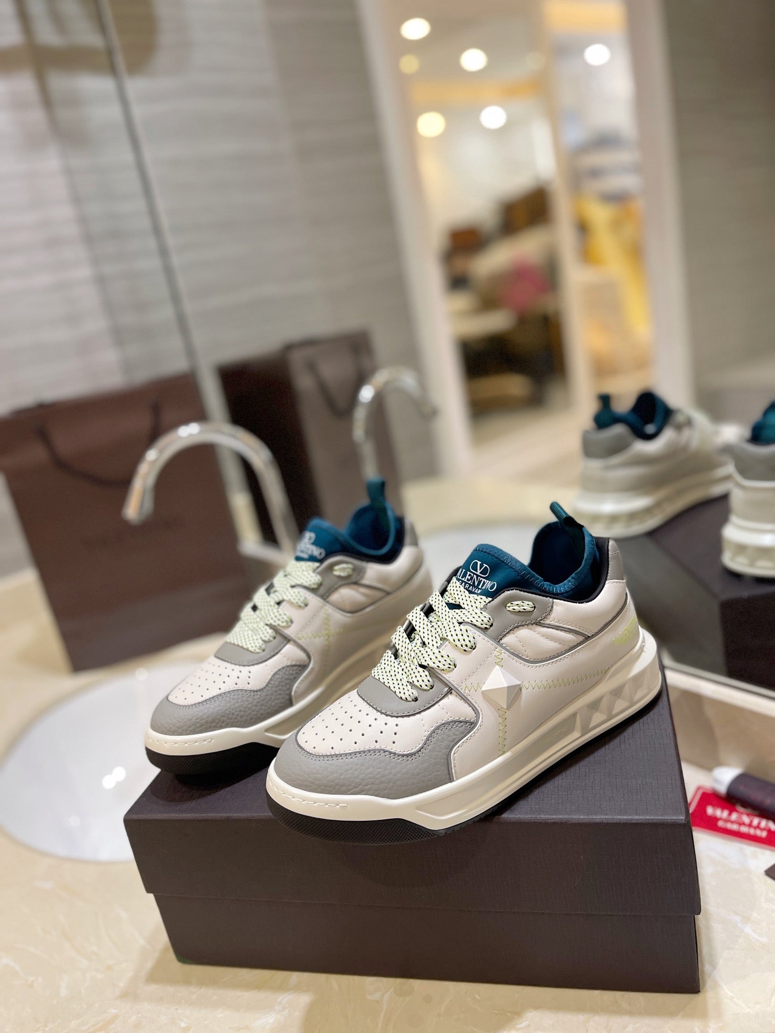 LuxluxHouse Best Quality Valentino Women Shoes