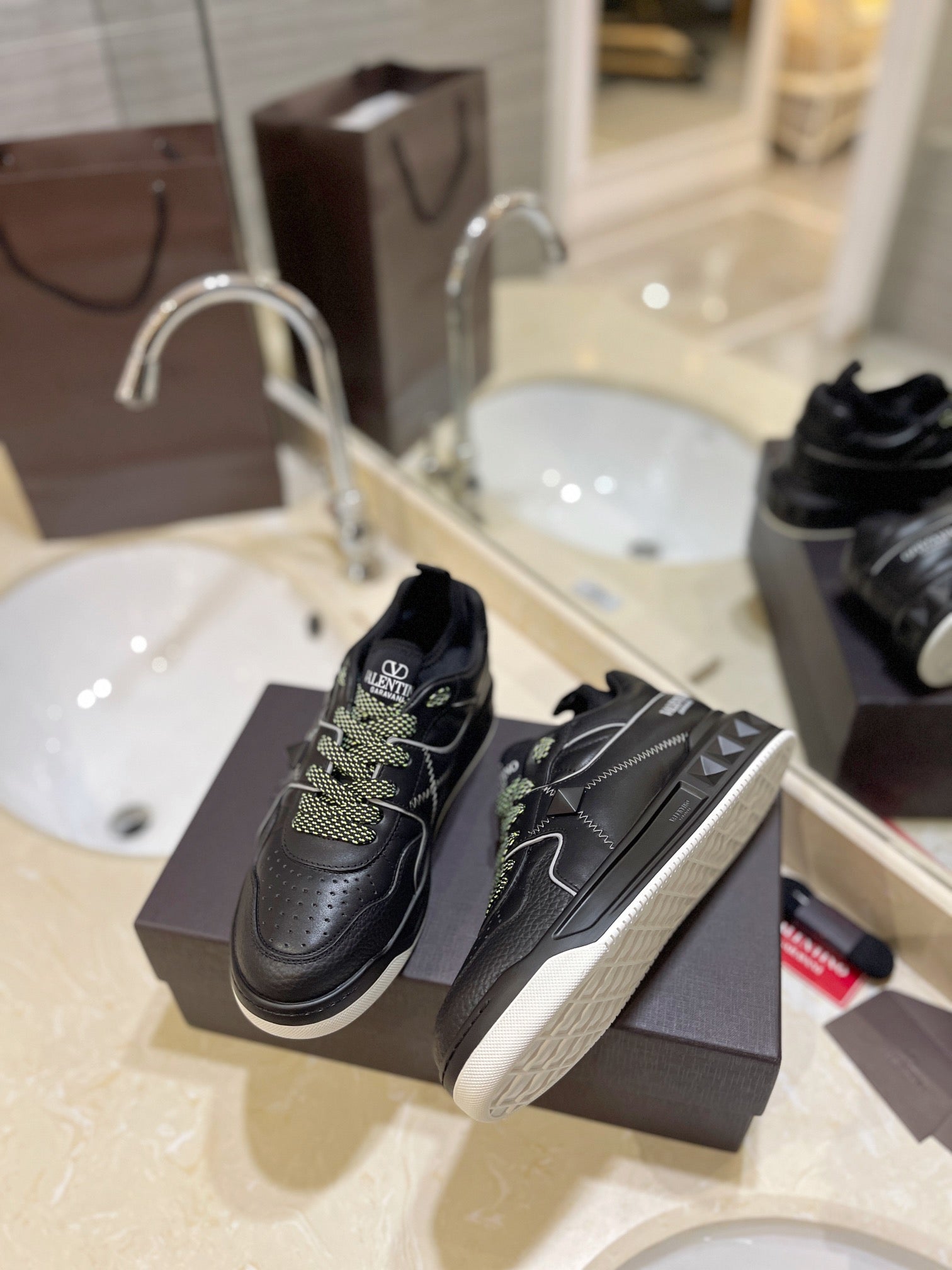 LuxluxHouse Best Quality Valentino Women Shoes