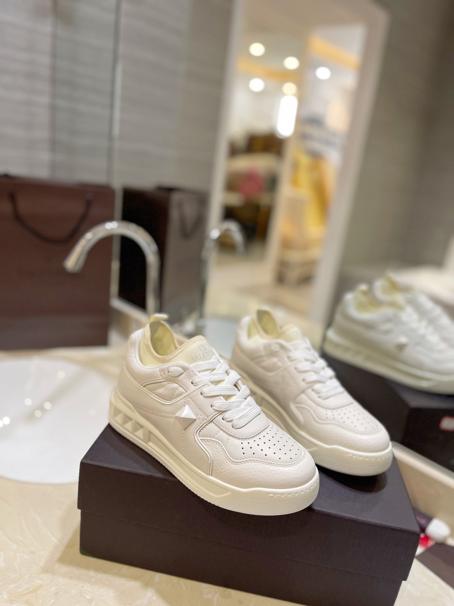 LuxluxHouse Best Quality Valentino Women Shoes