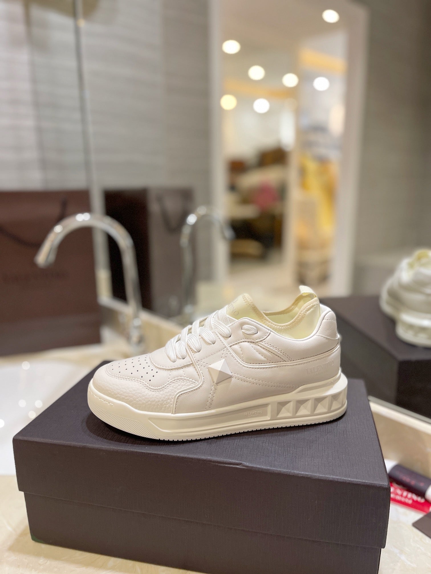 LuxluxHouse Best Quality Valentino Women Shoes