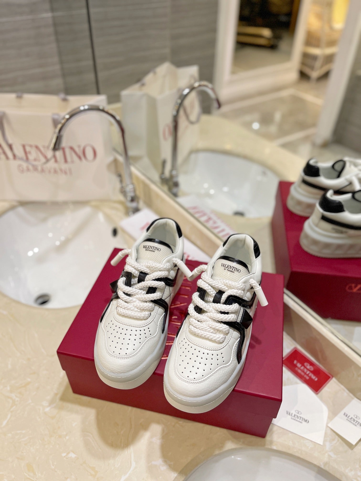 LuxluxHouse Best Quality Valentino Women Shoes