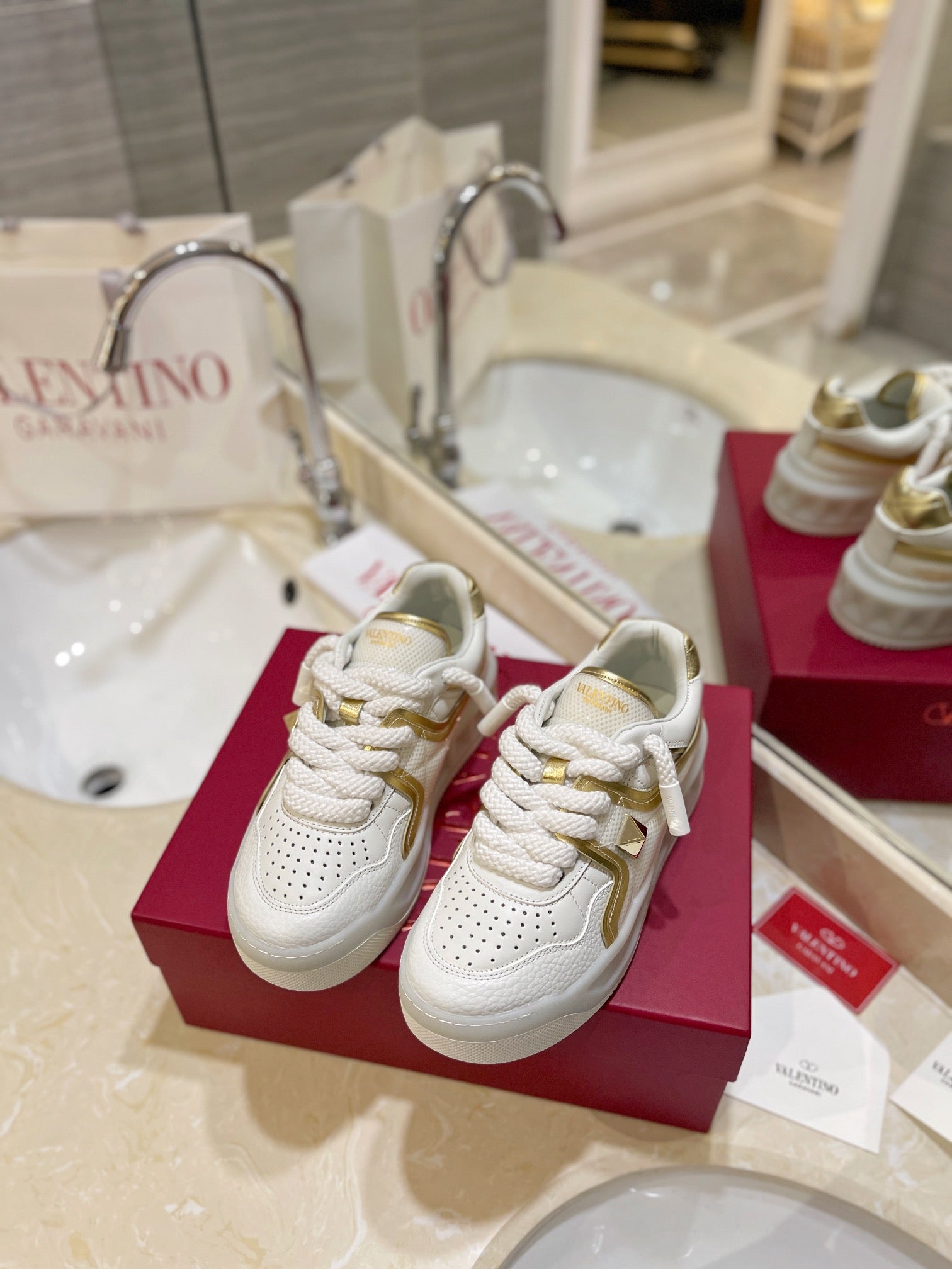 LuxluxHouse Best Quality Valentino Women Shoes