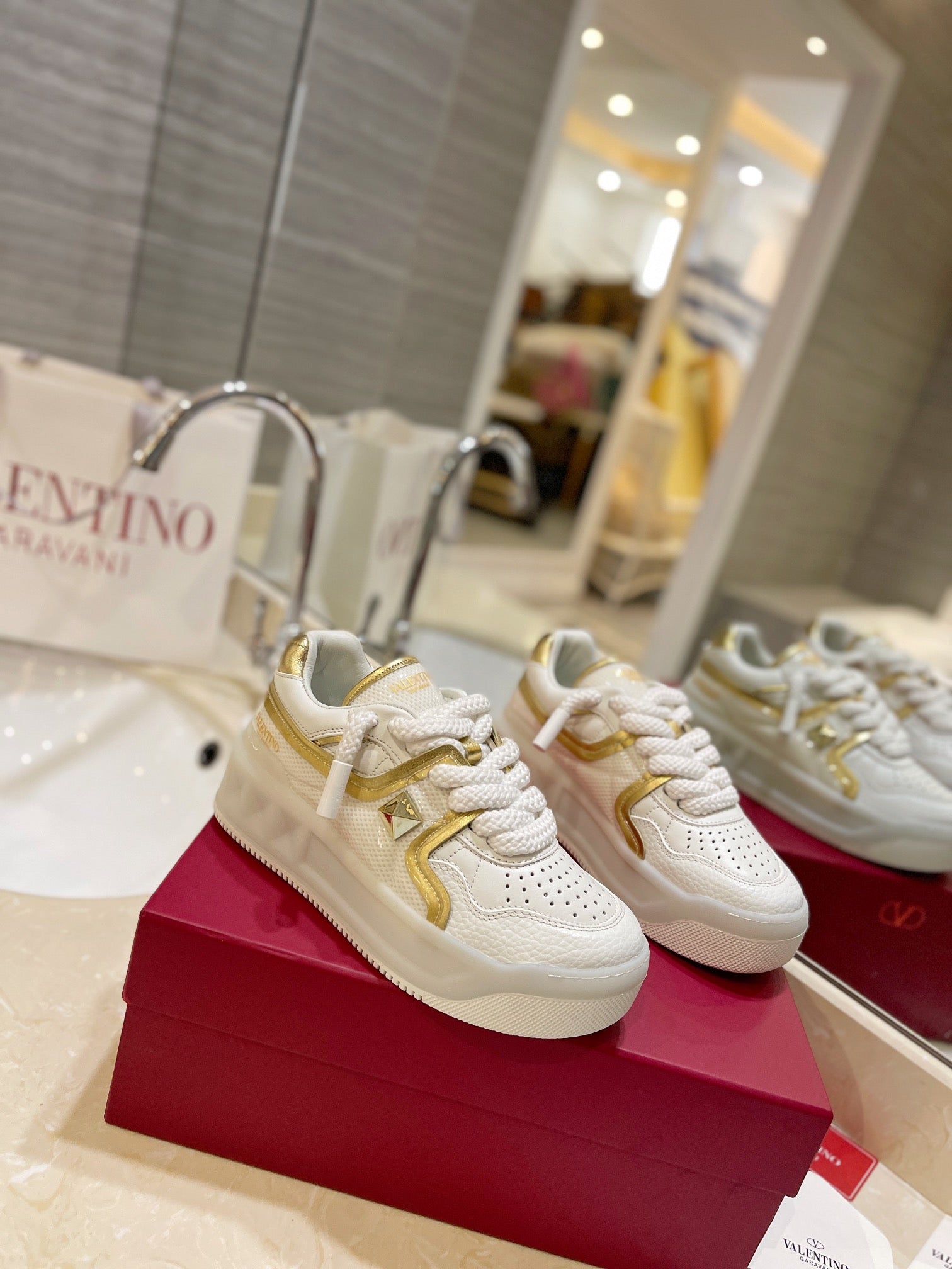 LuxluxHouse Best Quality Valentino Women Shoes