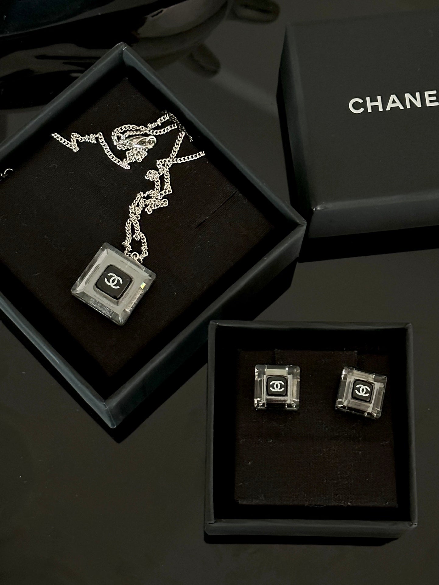 LuxluxHouse Low Price And High Quality Accessories Chanel