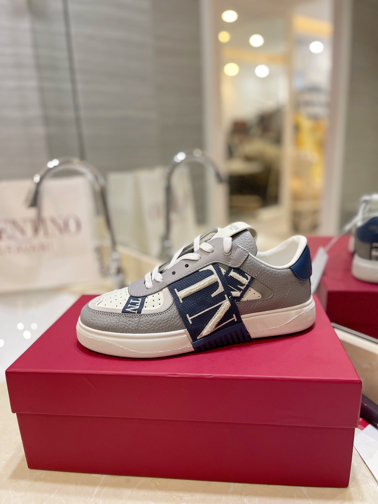 LuxluxHouse Best Quality Valentino Women Shoes