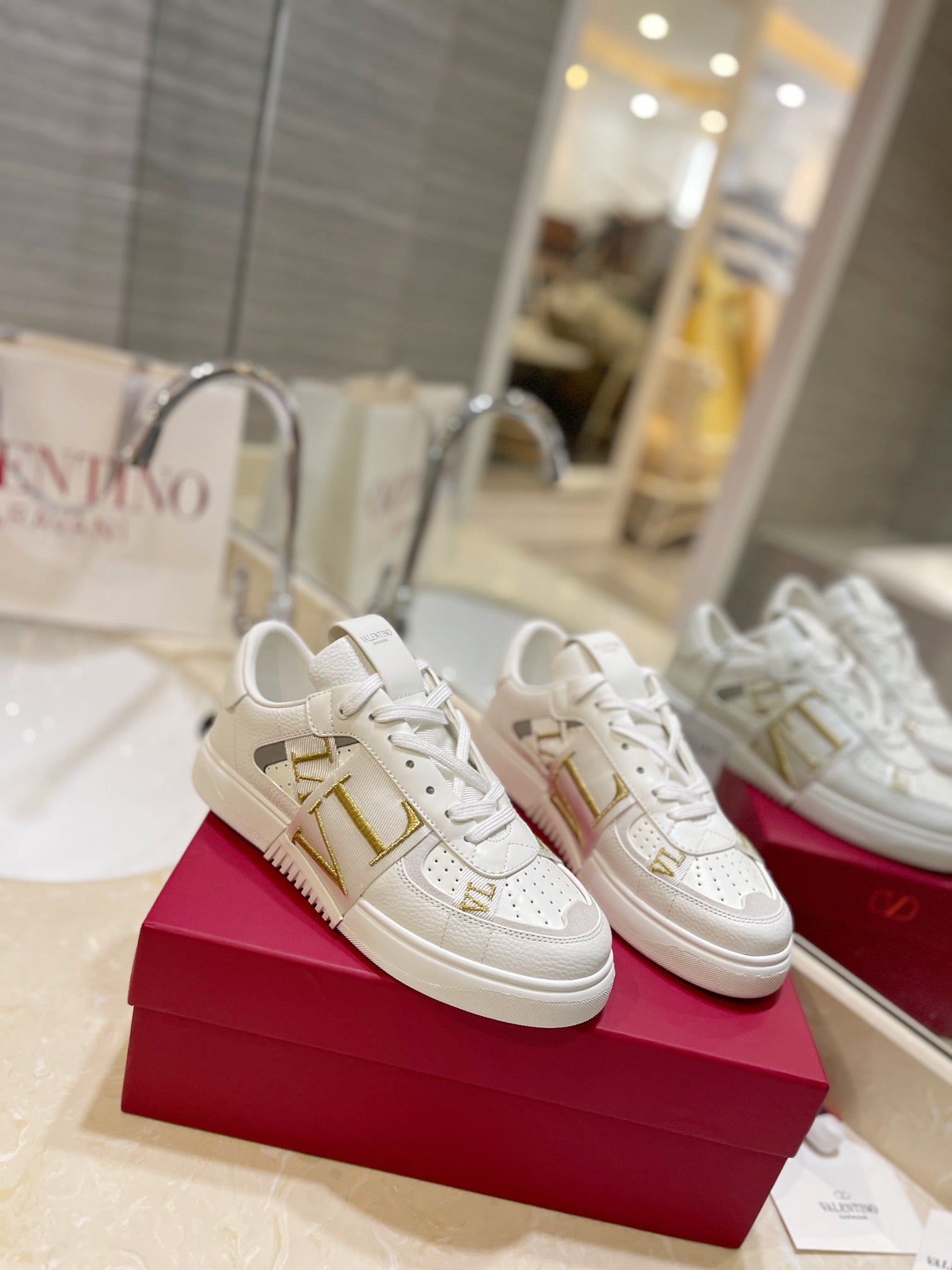LuxluxHouse Best Quality Valentino Women Shoes