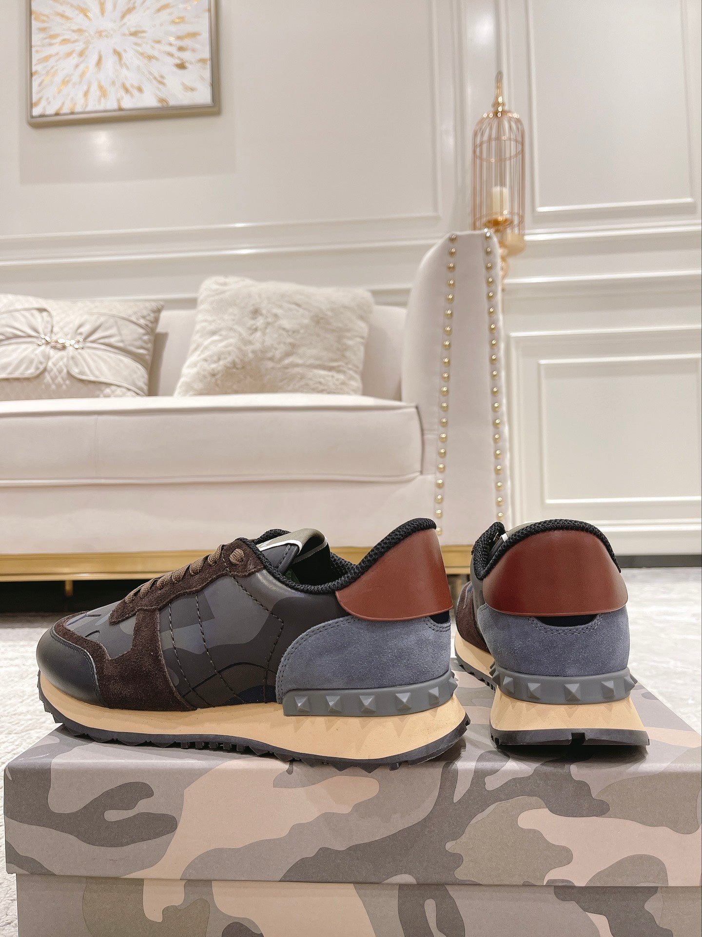 LuxluxHouse Best Quality Shoes Valentino