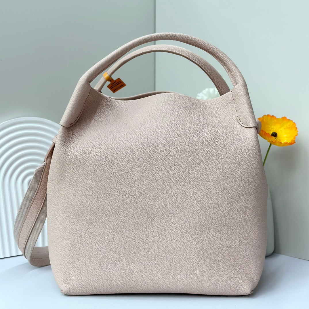 LuxluxHouse Best Quality Bags Loro Piana Women