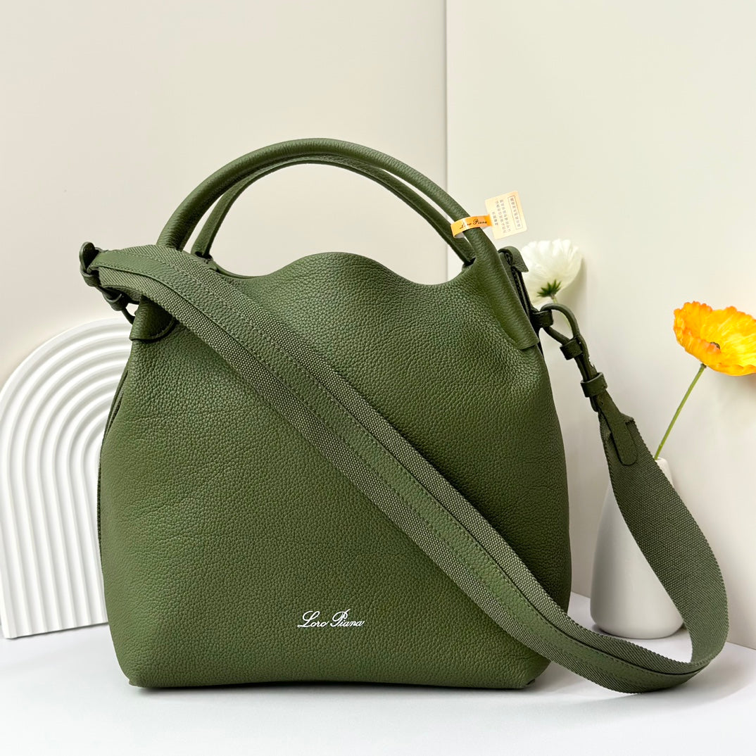 LuxluxHouse Best Quality Bags Loro Piana Women