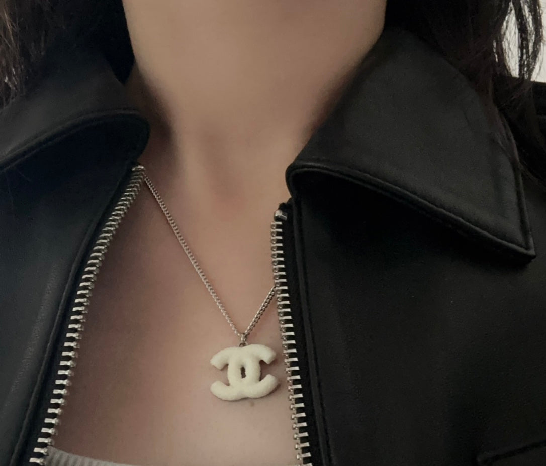 LuxluxHouse Low Price And High Quality Accessories Chanel