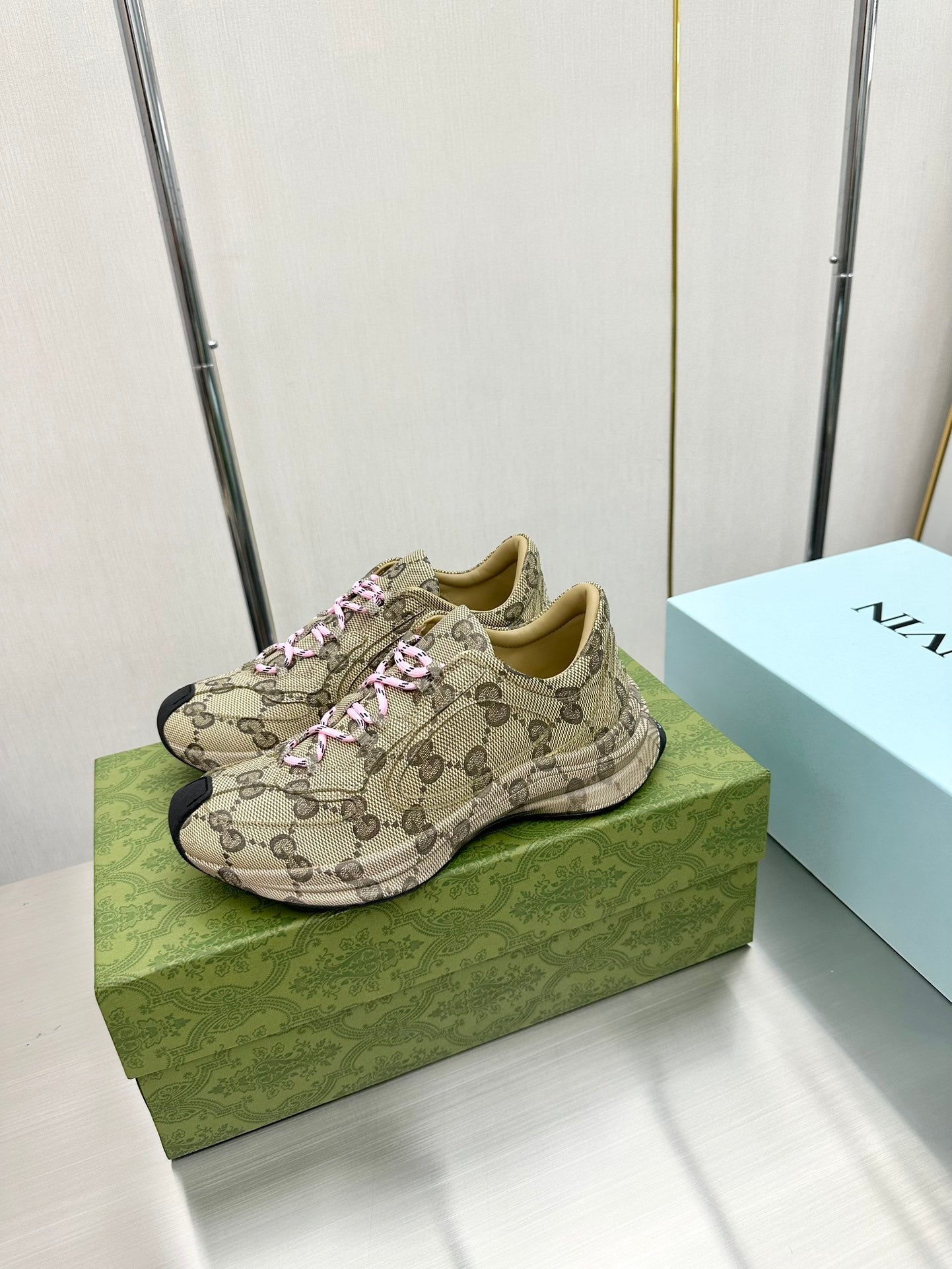 LuxluxHouse Best Quality Gucci Women Shoes