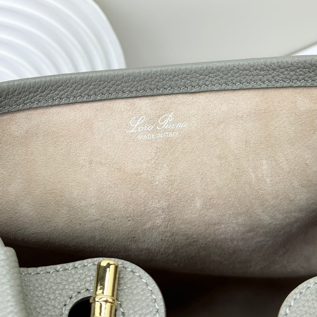 LuxluxHouse Best Quality Bags Loro Piana Women