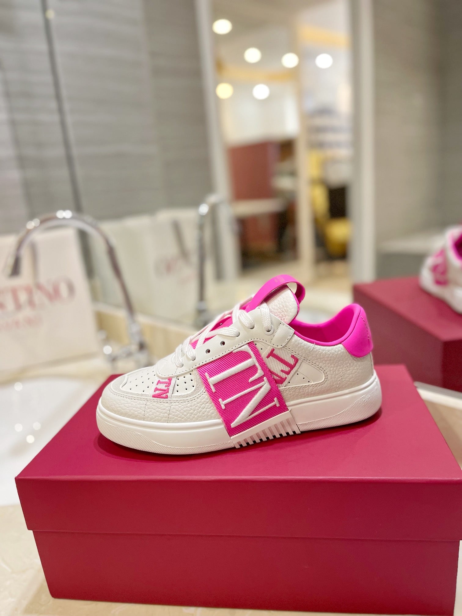 LuxluxHouse Best Quality Valentino Women Shoes