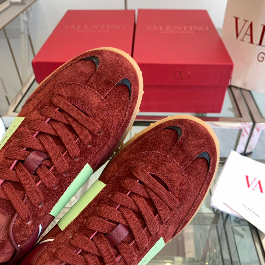 LuxluxHouse Best Quality Shoes Valentino