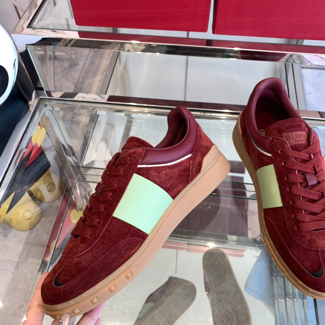 LuxluxHouse Best Quality Shoes Valentino