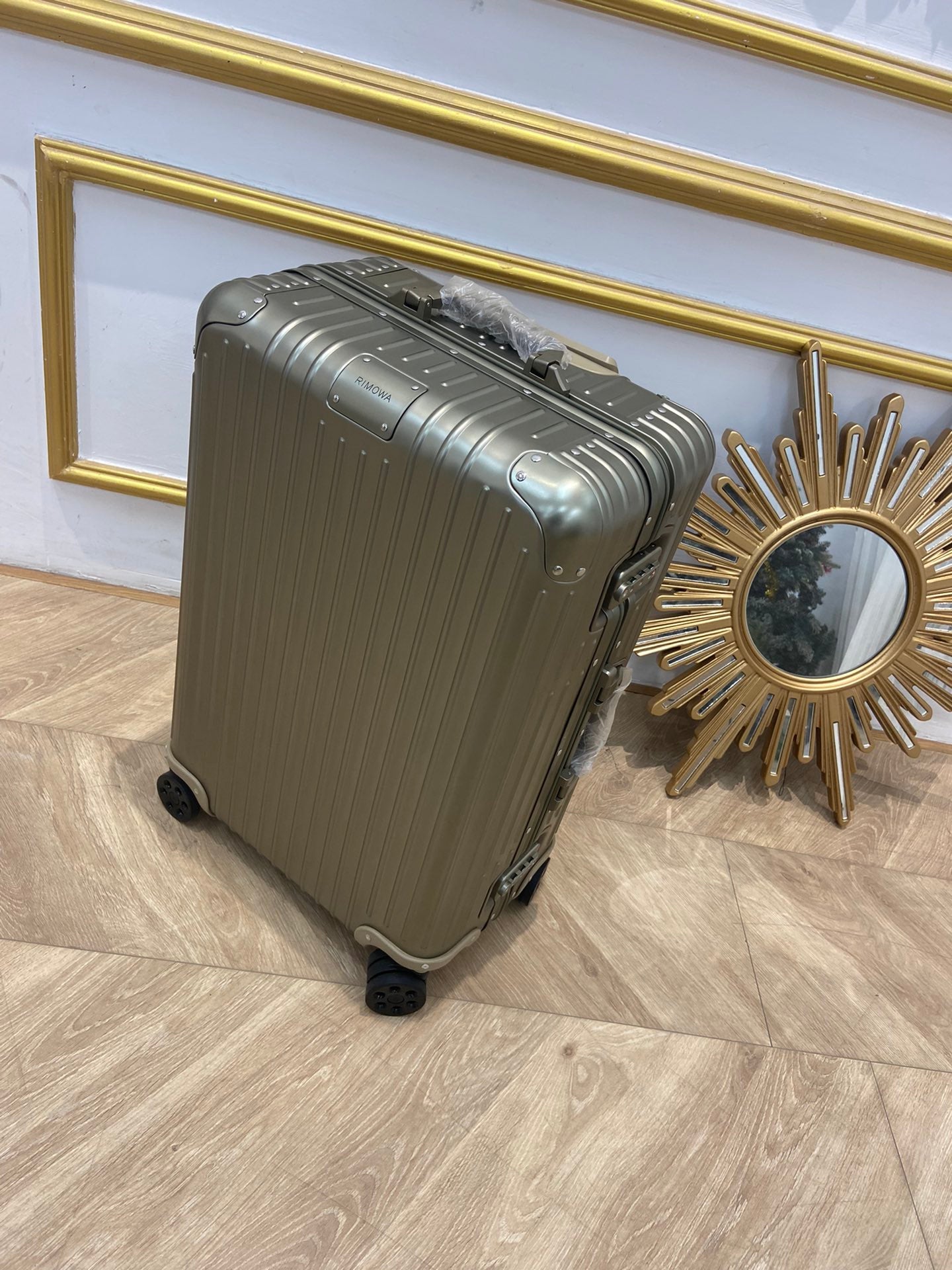 LuxluxHouse Best Quality Bags Luggage