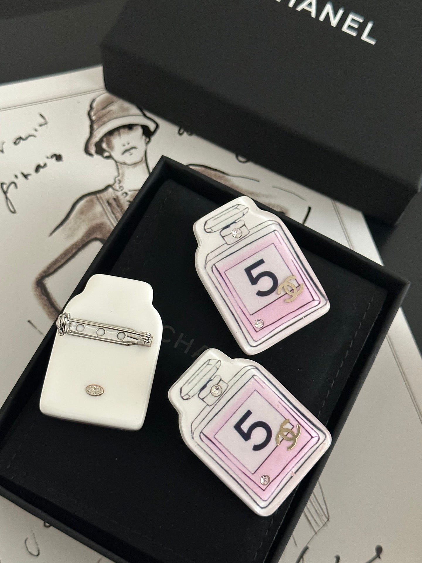 LuxluxHouse Low Price And High Quality Accessories Chanel