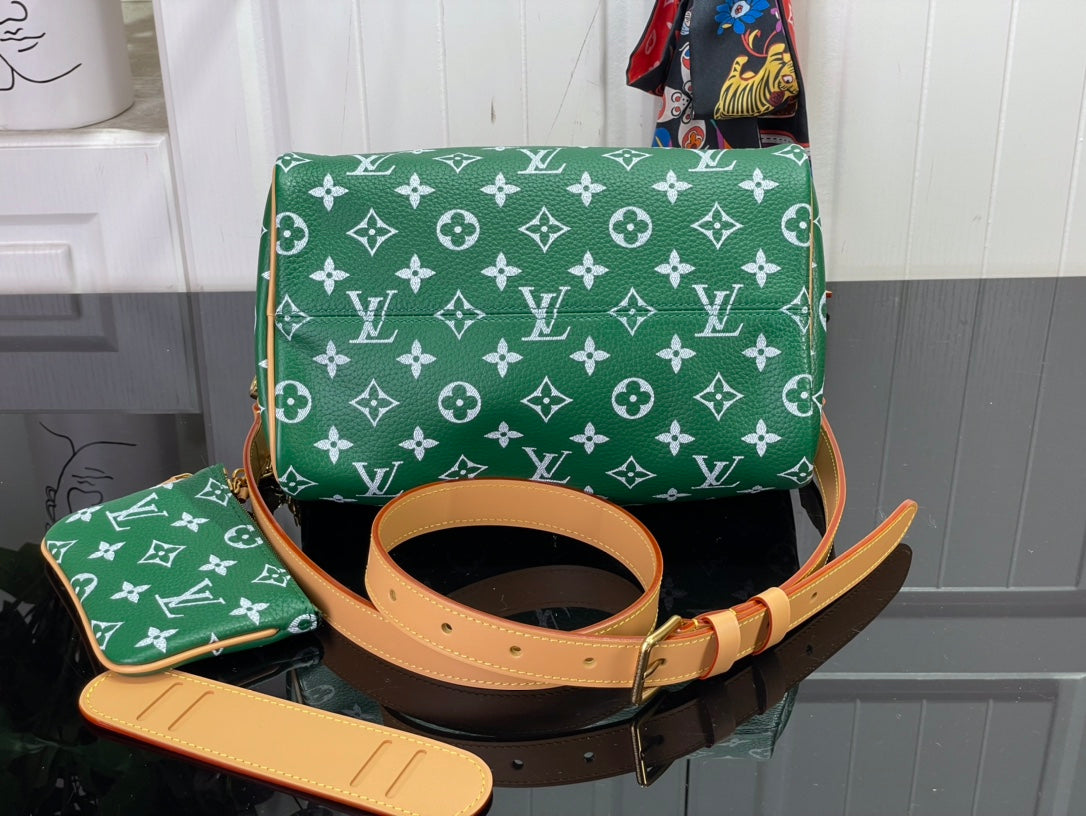 LuxluxHouse Best Quality Bags Louis Vuitton Women Men