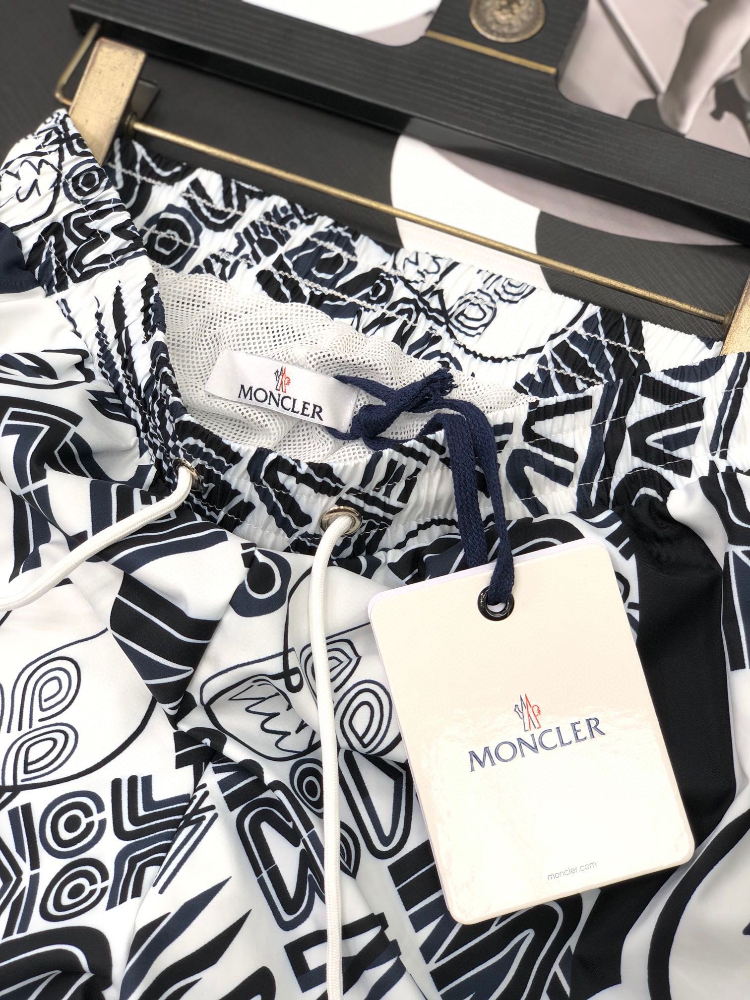 LuxluxHouse Best Quality Clothes Pants Moncler