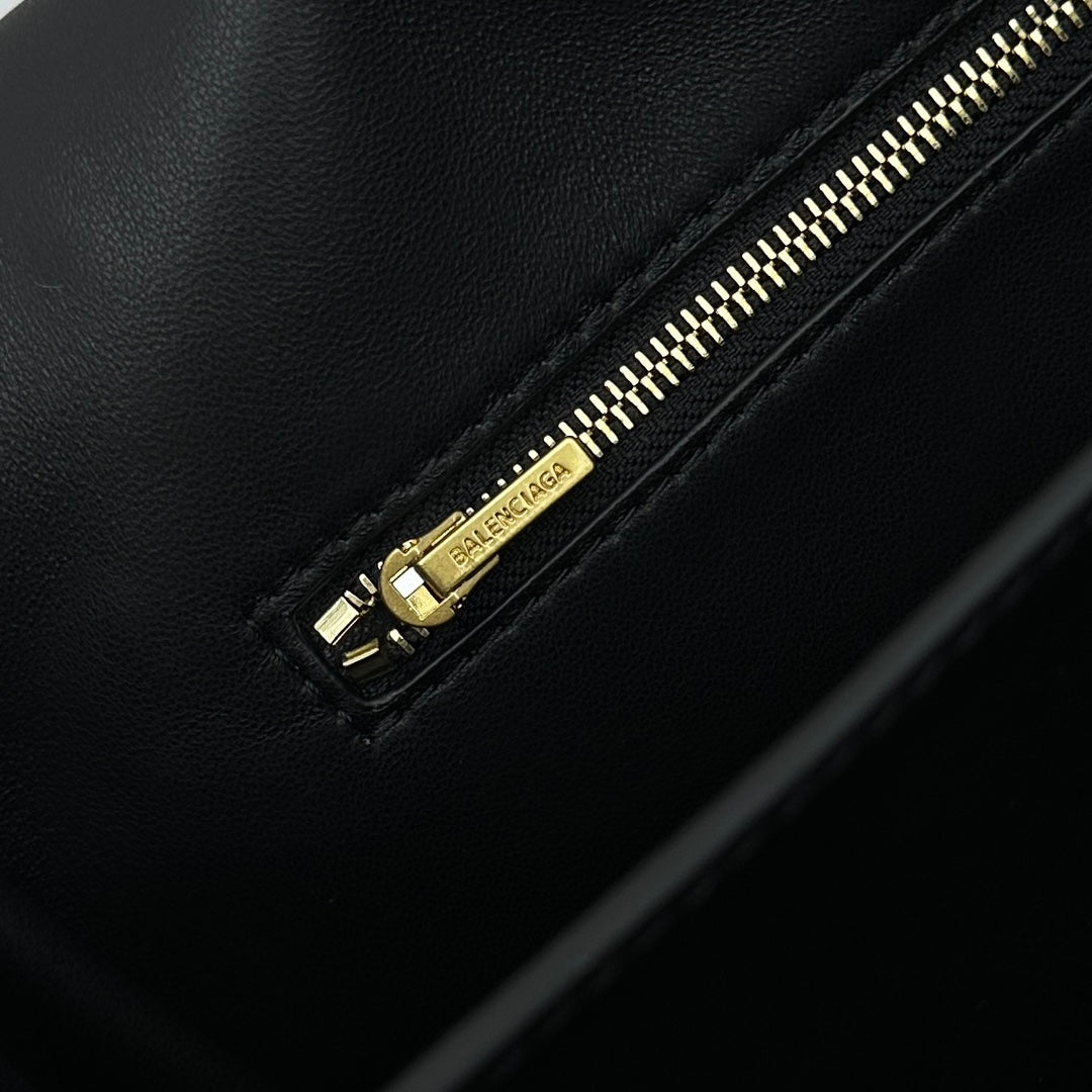LuxluxHouse Best Quality Bags Balenciaga Women Men