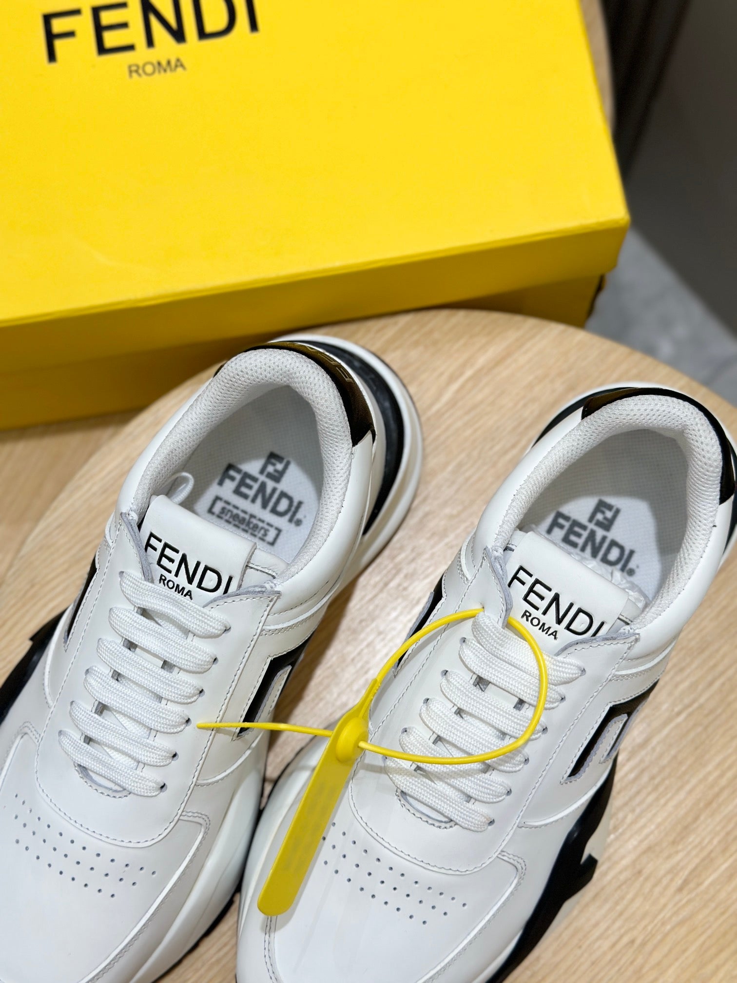 LuxluxHouse Best Quality Shoes Fendi