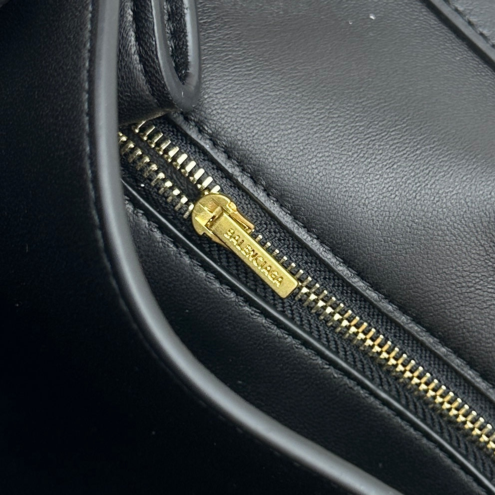 LuxluxHouse Best Quality Bags Balenciaga Women Men