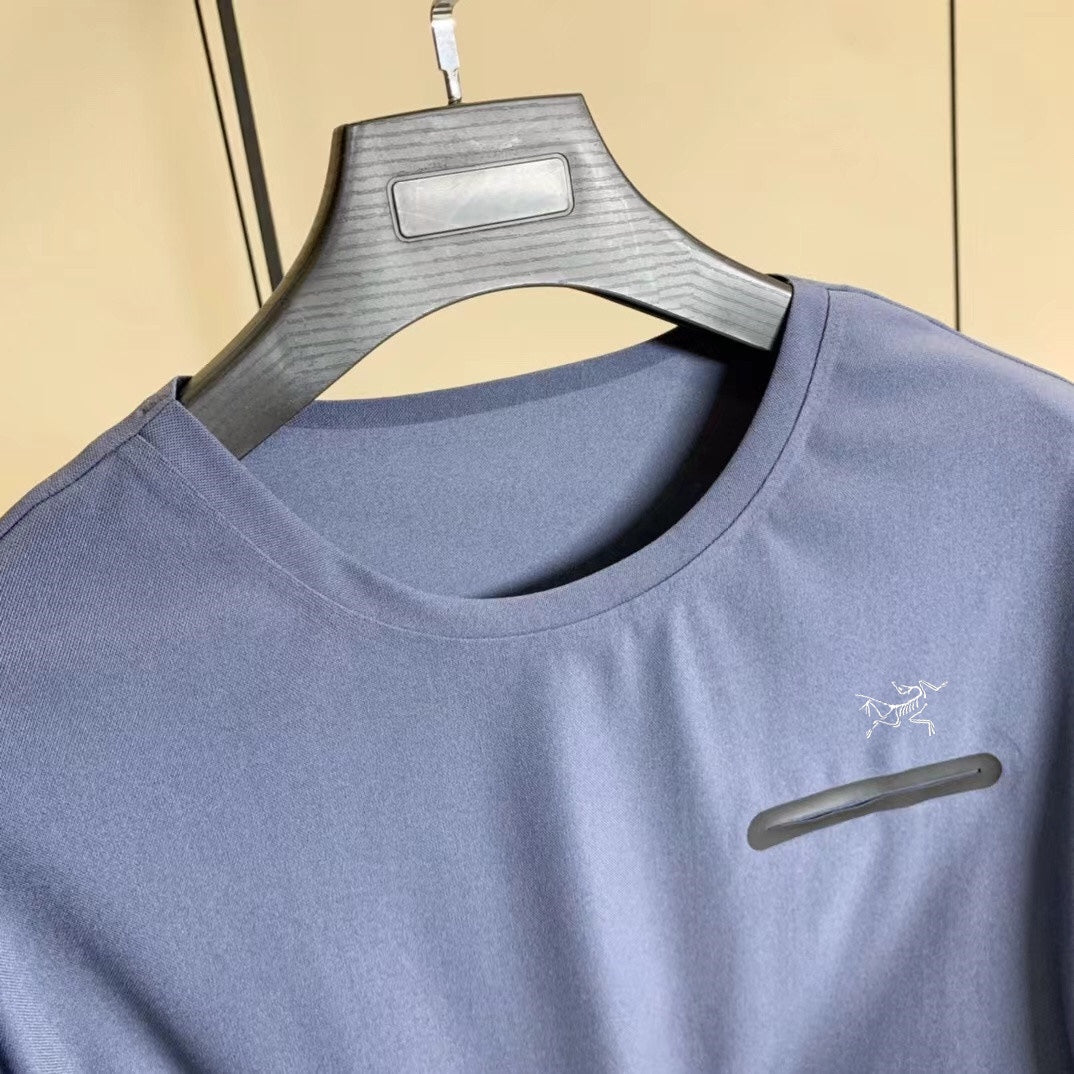 LuxluxHouse Best Quality Clothes T-shirt Arcteryx