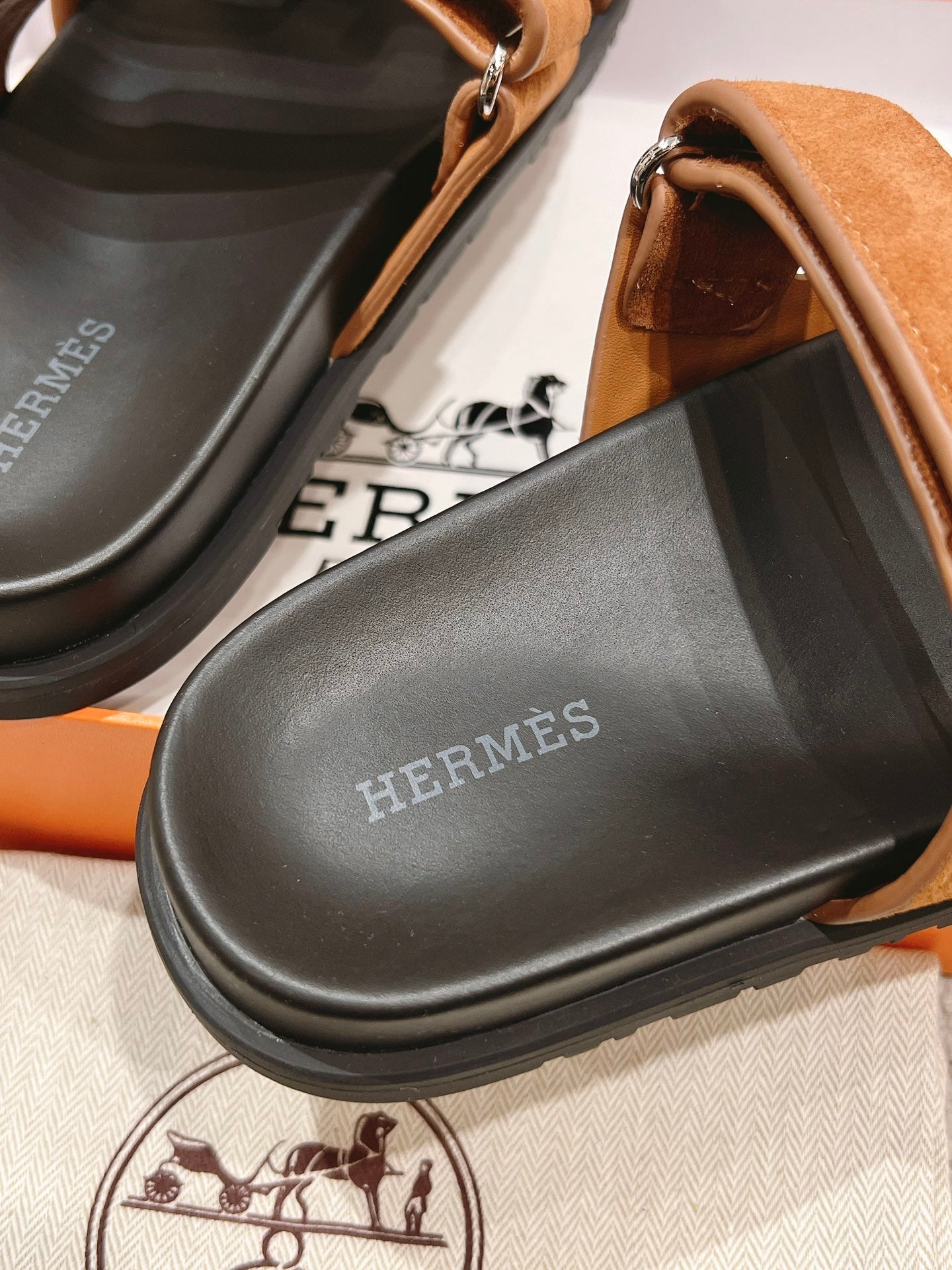 LuxluxHouse Best Quality Sandals Hermes