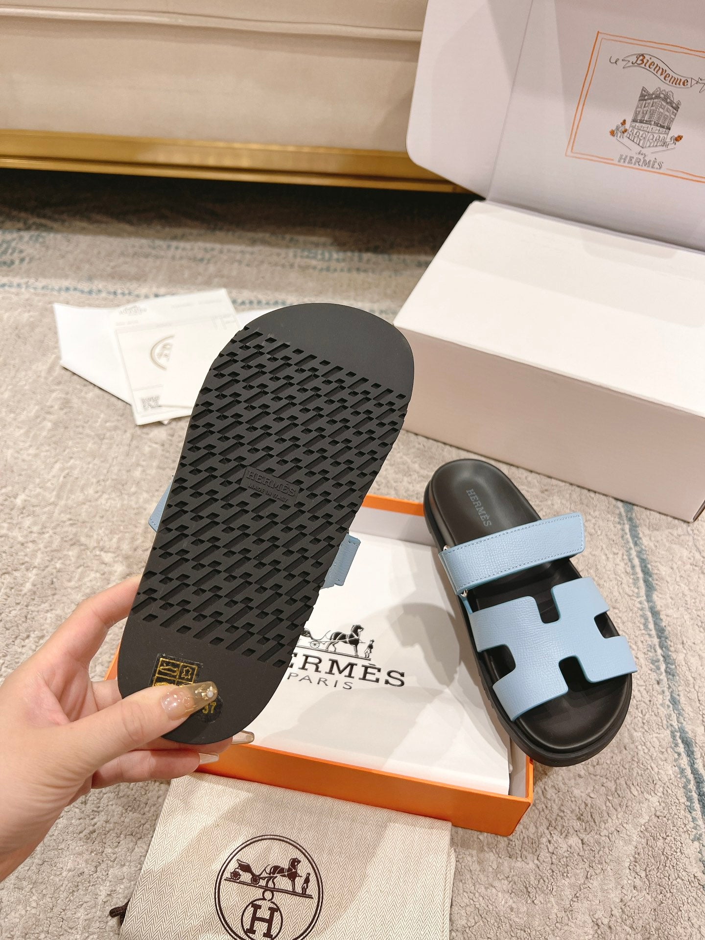 LuxluxHouse Best Quality Sandals Hermes