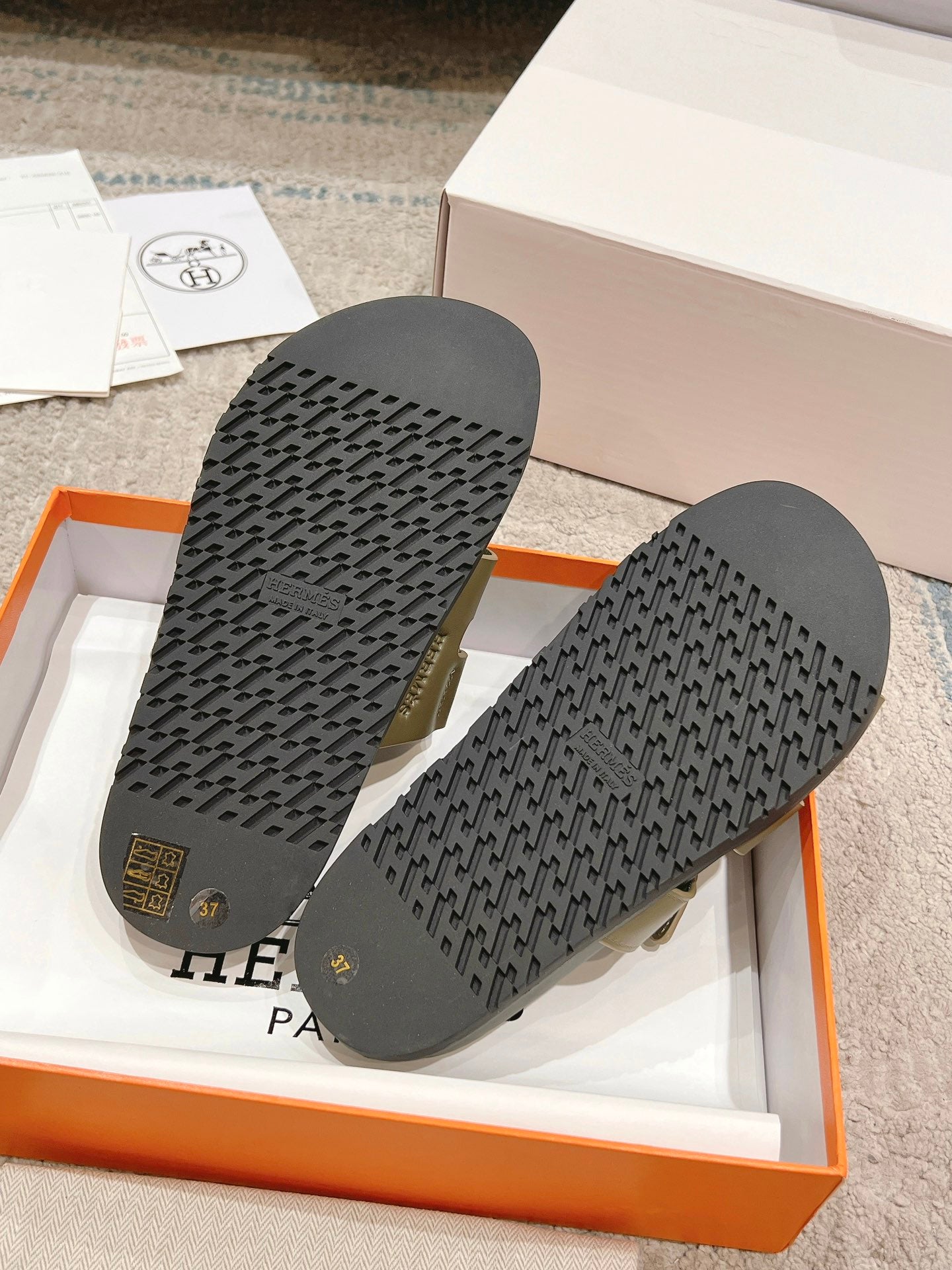 LuxluxHouse Best Quality Sandals Hermes
