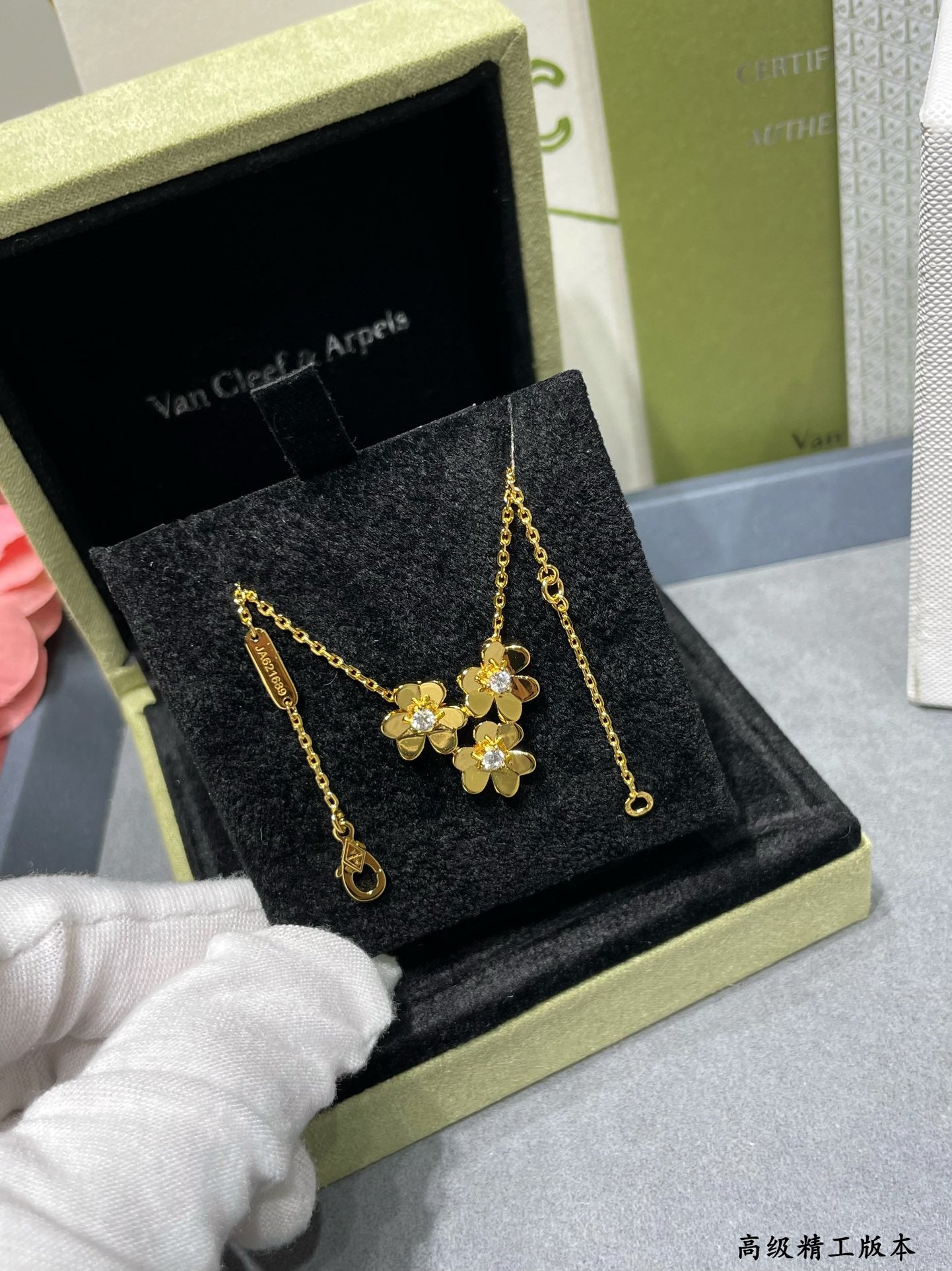 LuxluxHouse Best Quality Accessories Van Cleef & Arpels