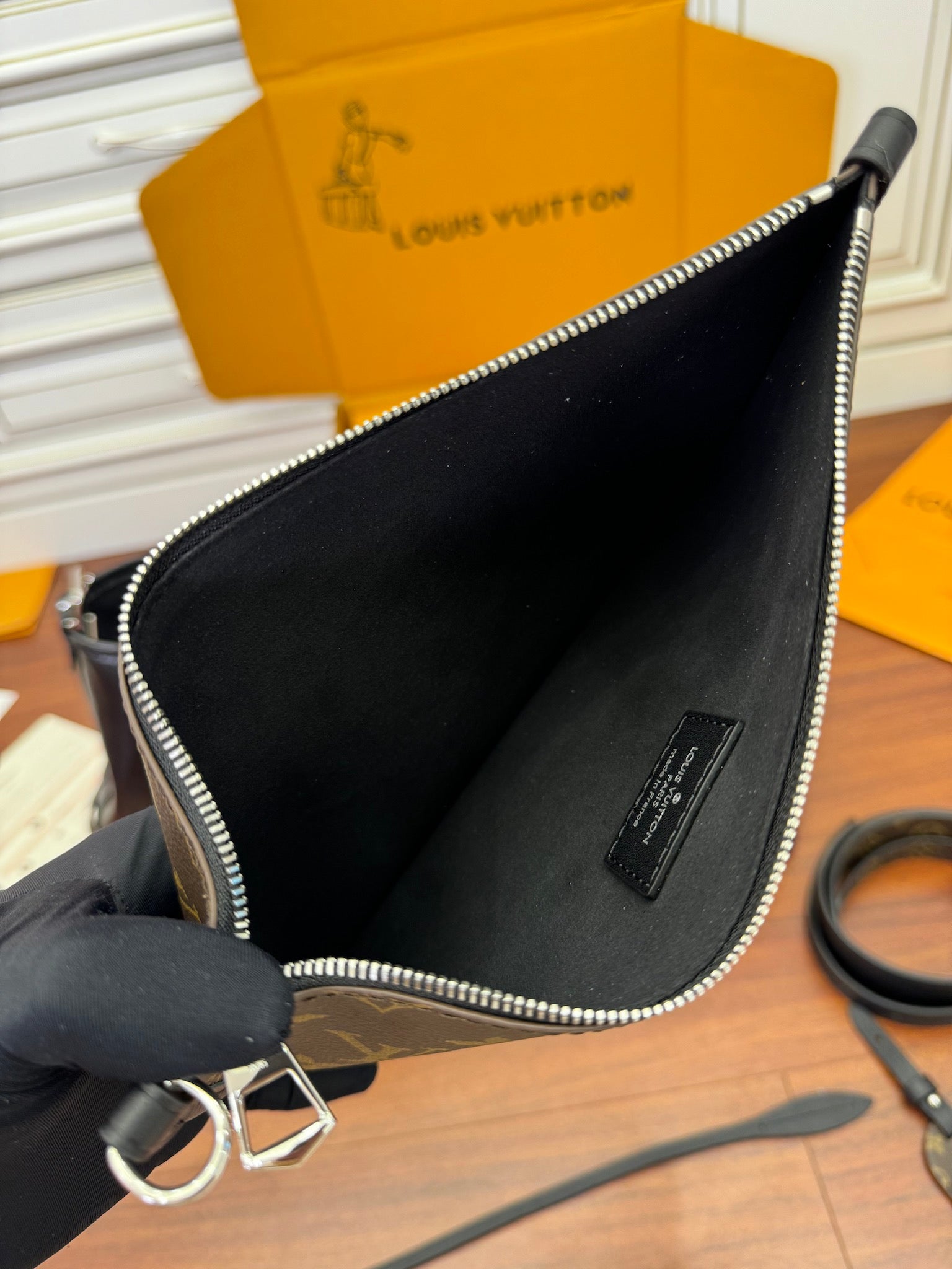 LuxluxHouse Best Quality Bags Best Louis Vuitton Men