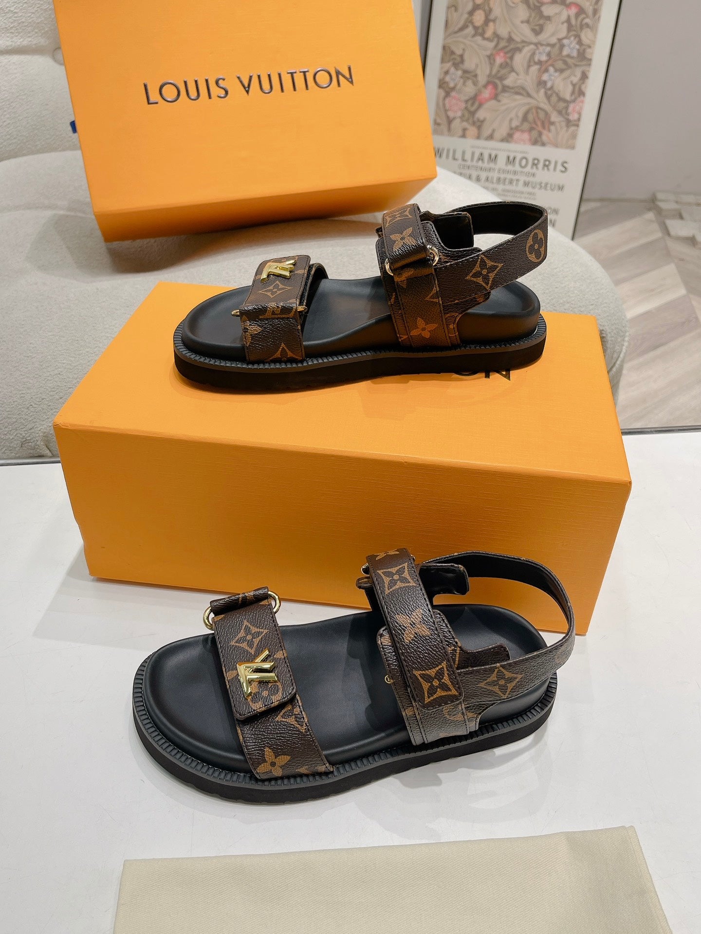 LuxluxHouse Best Quality Women Shoes Louis Vuitton
