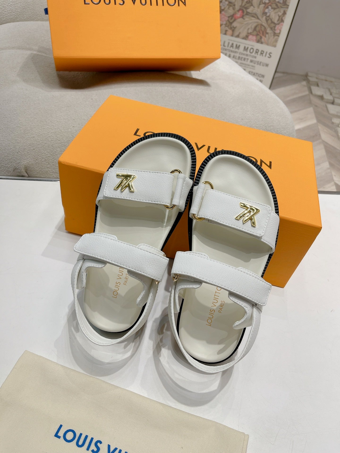 LuxluxHouse Best Quality Women Shoes Louis Vuitton