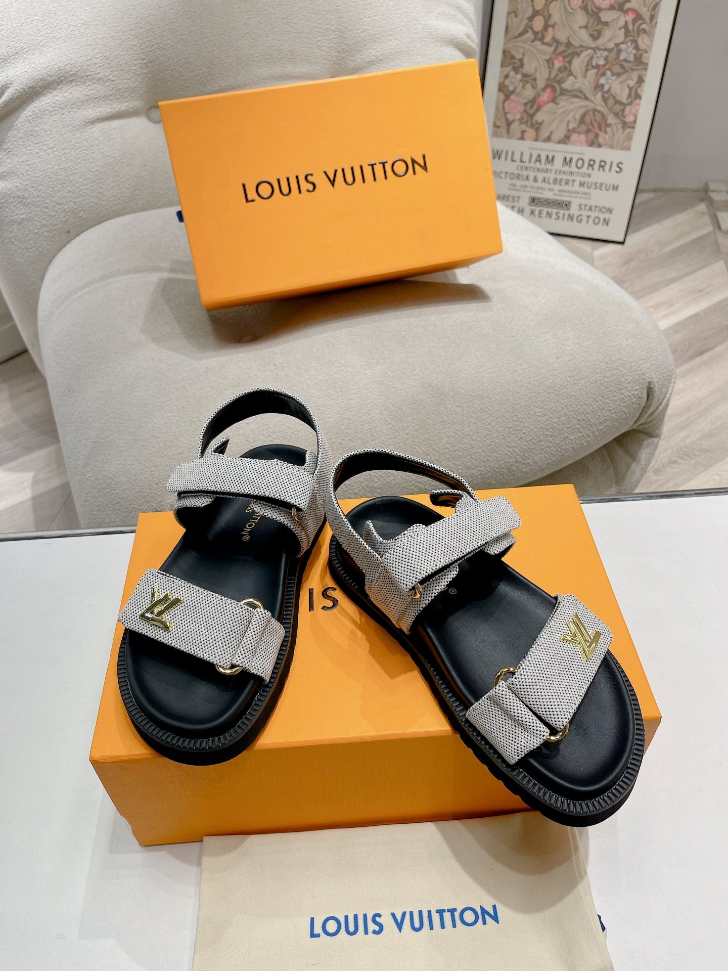 LuxluxHouse Best Quality Women Shoes Louis Vuitton