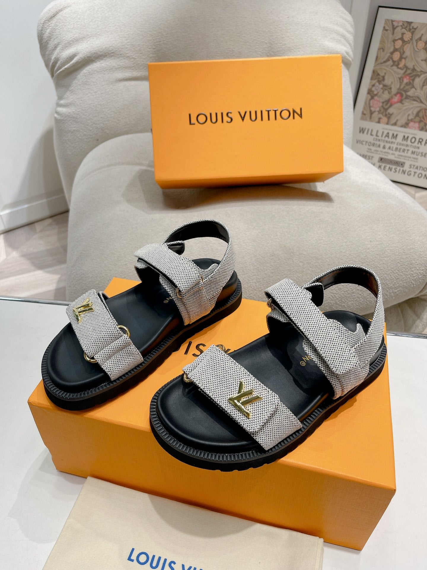 LuxluxHouse Best Quality Women Shoes Louis Vuitton