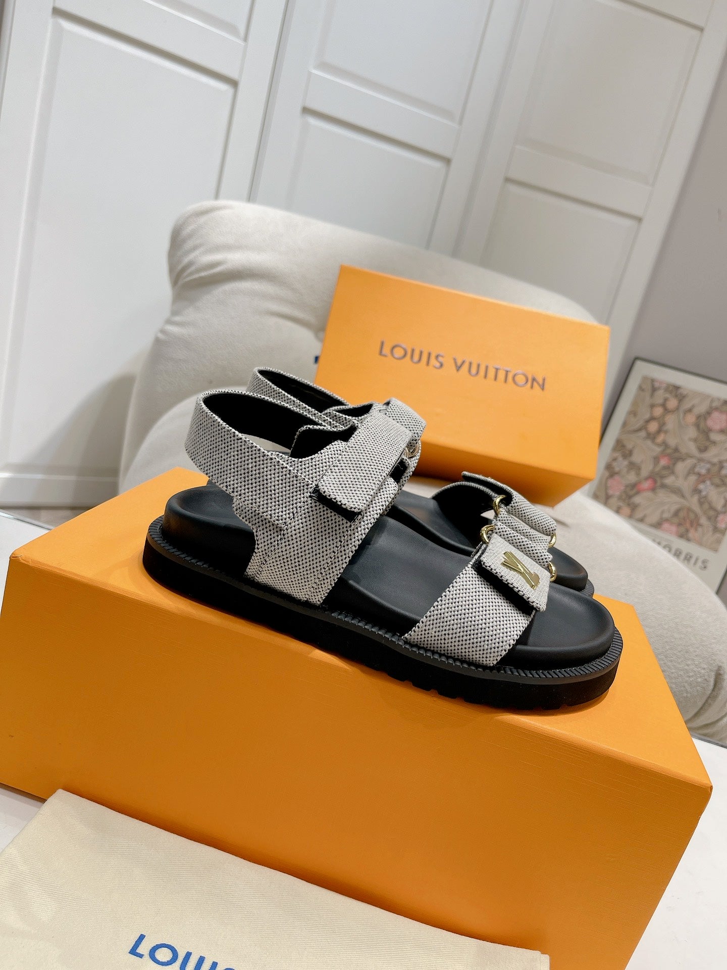 LuxluxHouse Best Quality Women Shoes Louis Vuitton