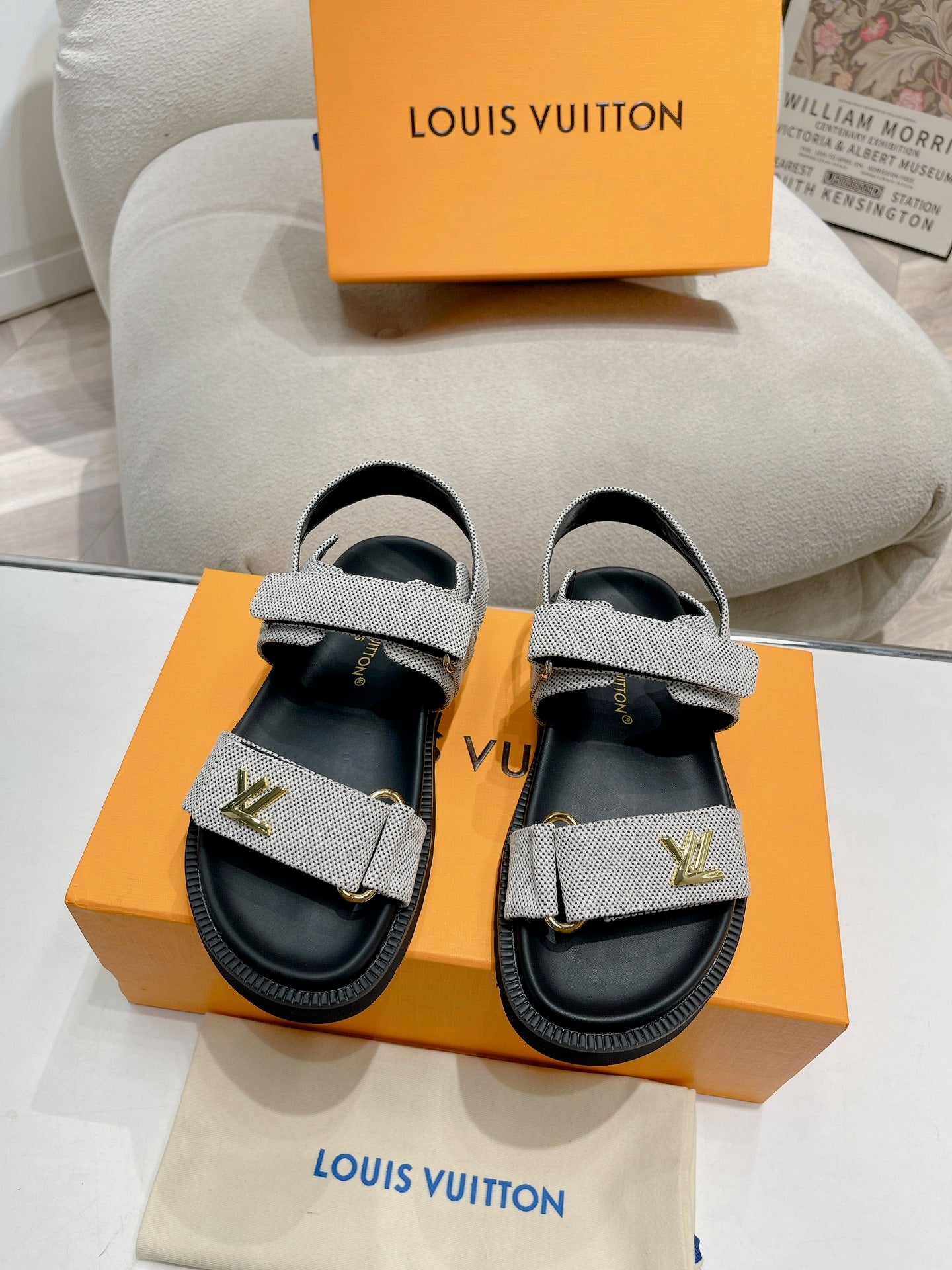 LuxluxHouse Best Quality Women Shoes Louis Vuitton