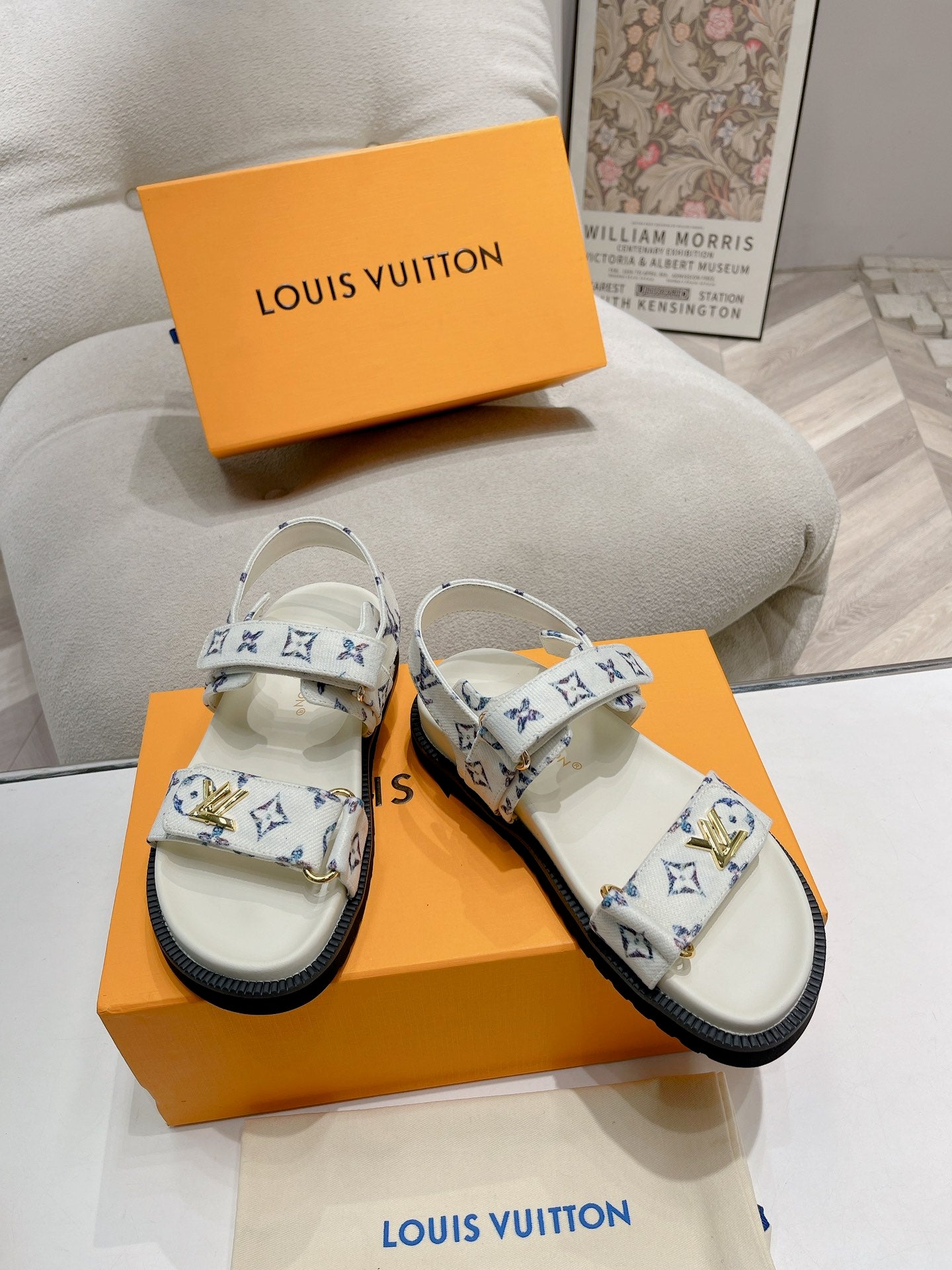 LuxluxHouse Best Quality Women Shoes Louis Vuitton