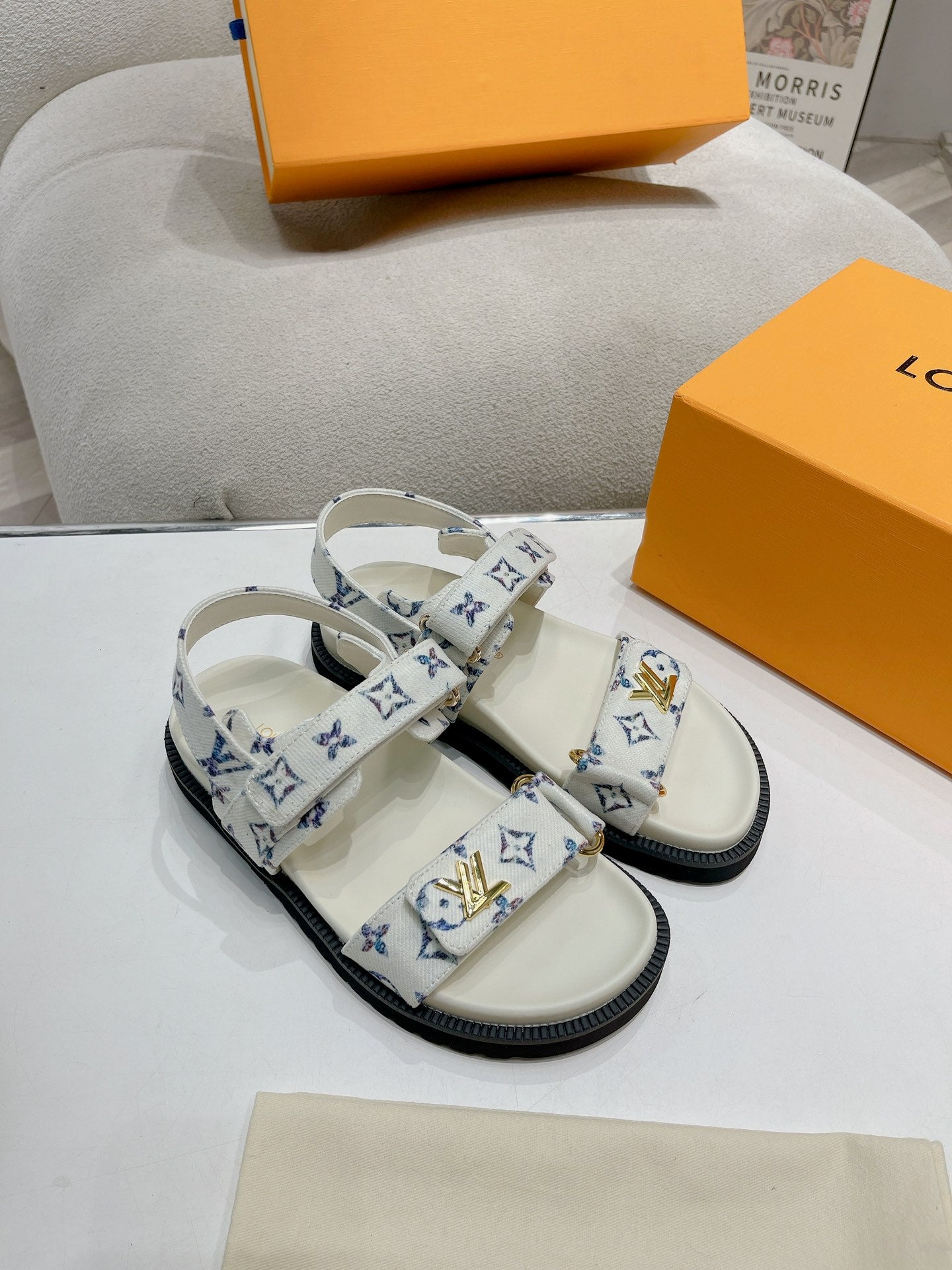 LuxluxHouse Best Quality Women Shoes Louis Vuitton