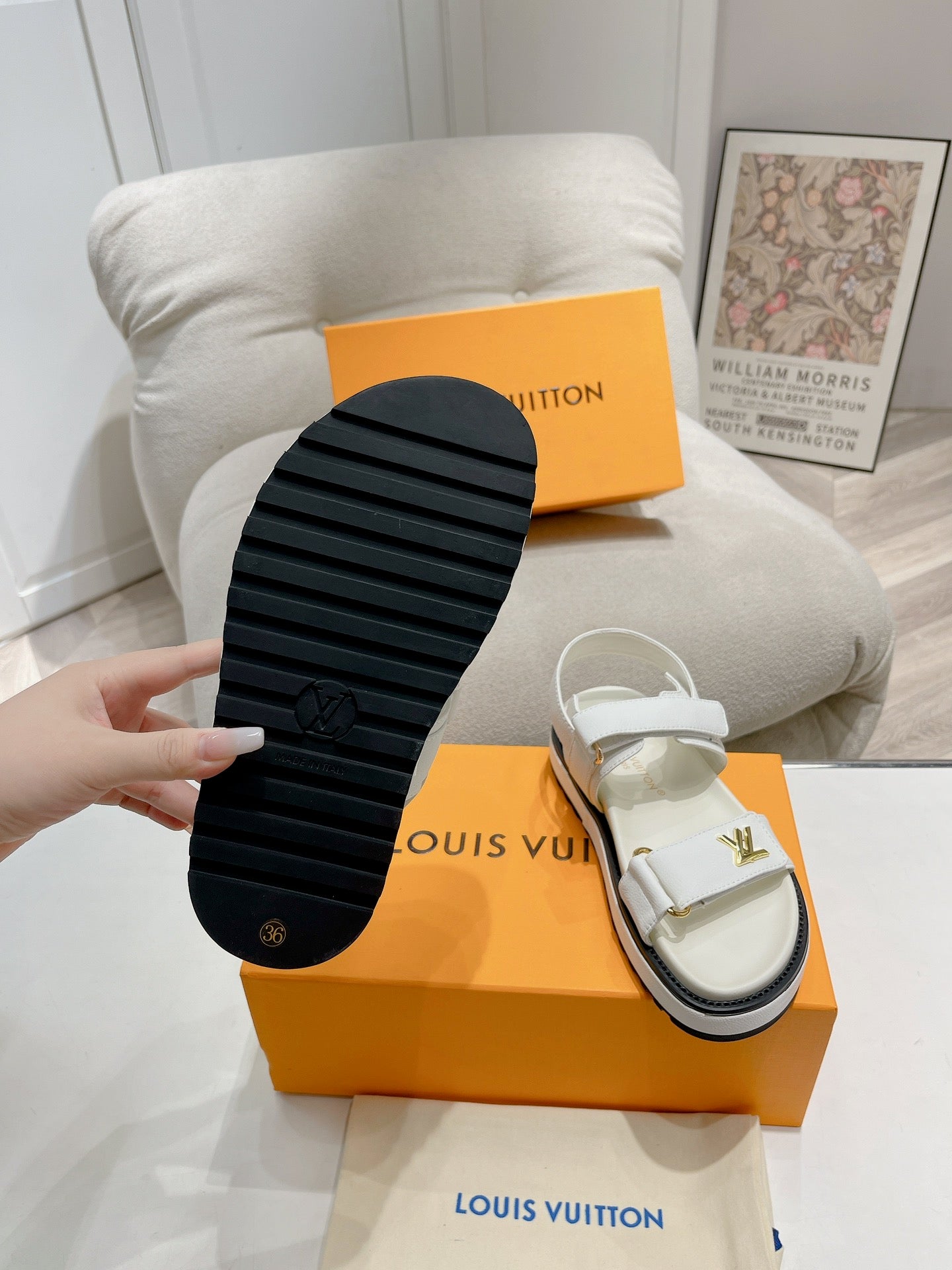 LuxluxHouse Best Quality Women Shoes Louis Vuitton