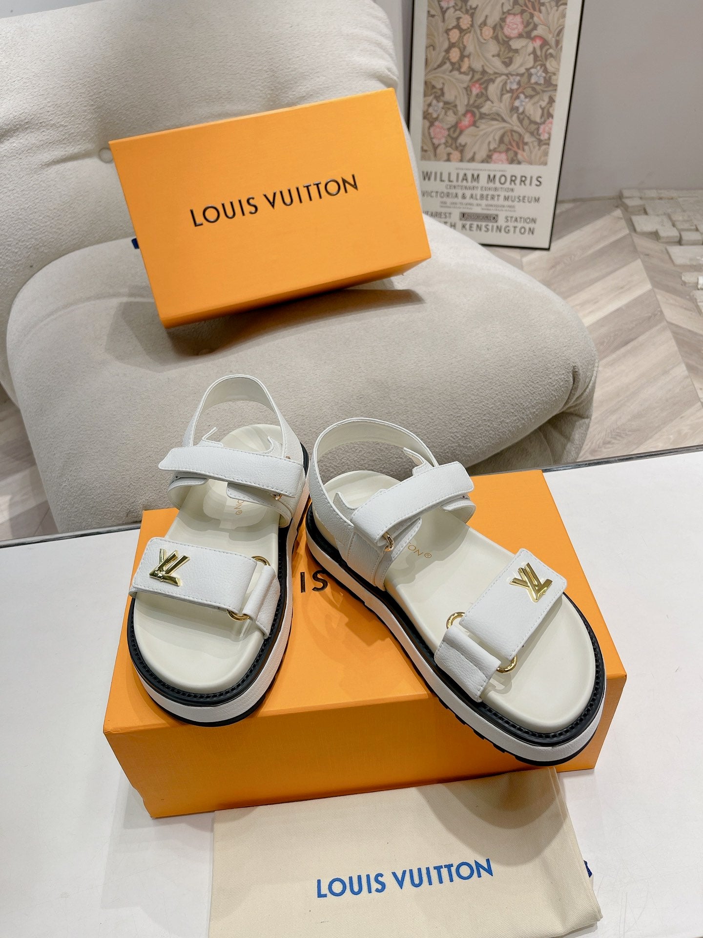 LuxluxHouse Best Quality Women Shoes Louis Vuitton