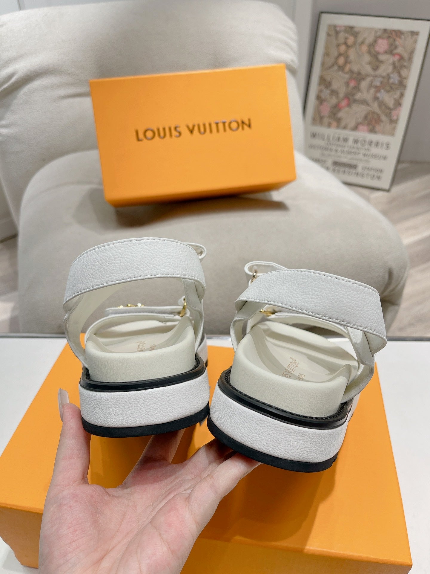 LuxluxHouse Best Quality Women Shoes Louis Vuitton