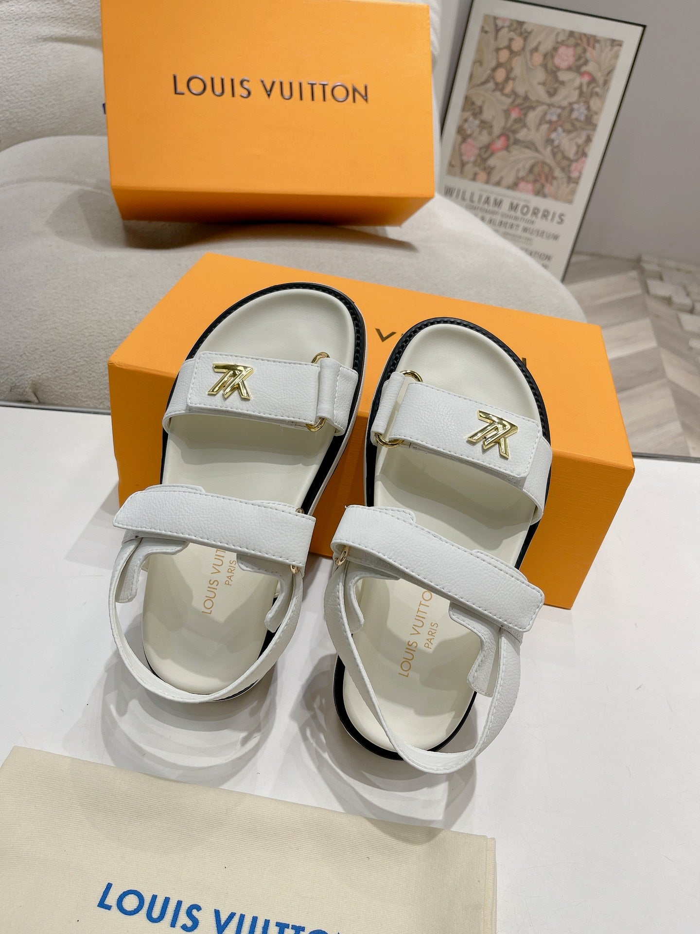 LuxluxHouse Best Quality Women Shoes Louis Vuitton