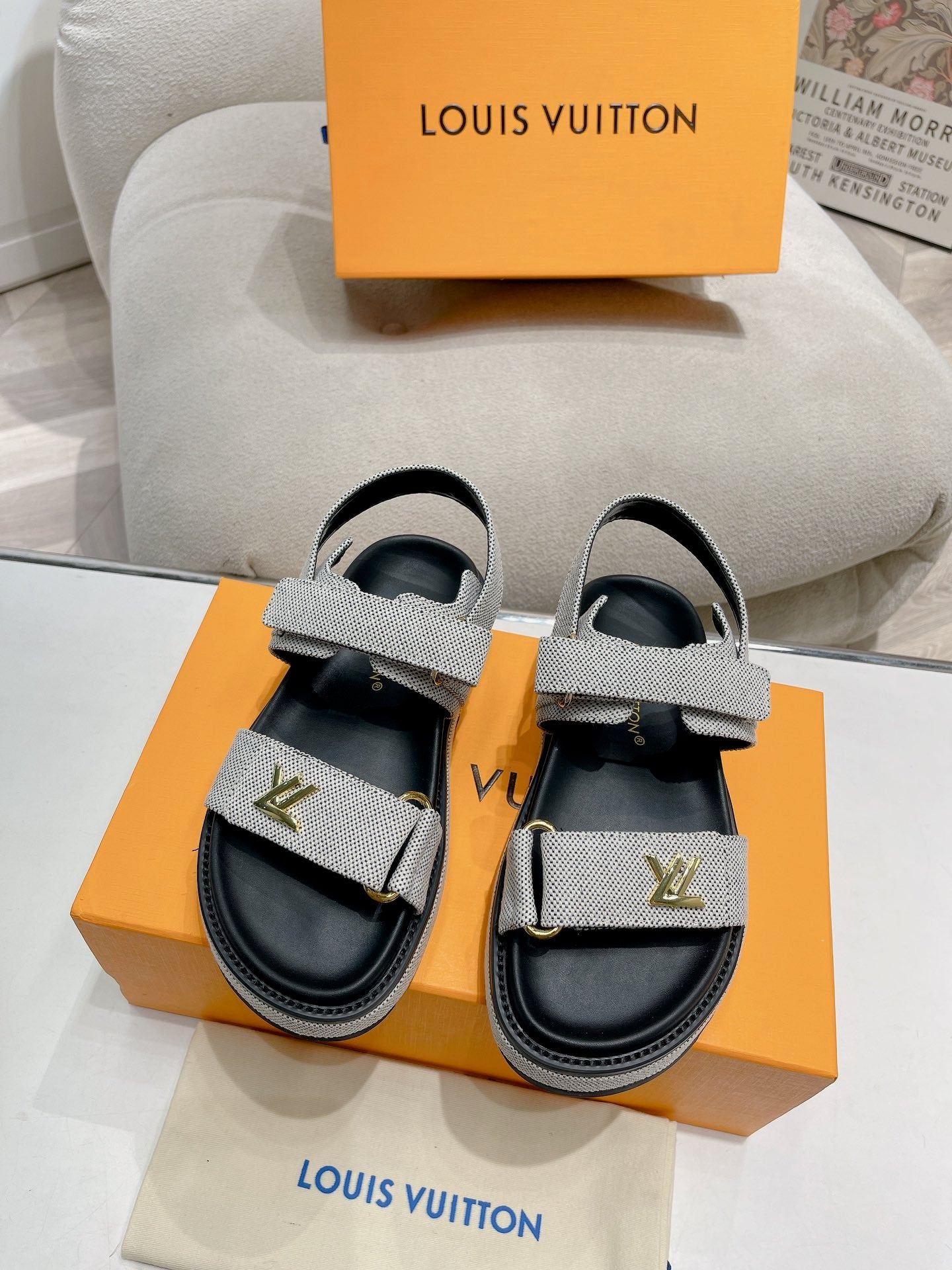 LuxluxHouse Best Quality Women Shoes Louis Vuitton