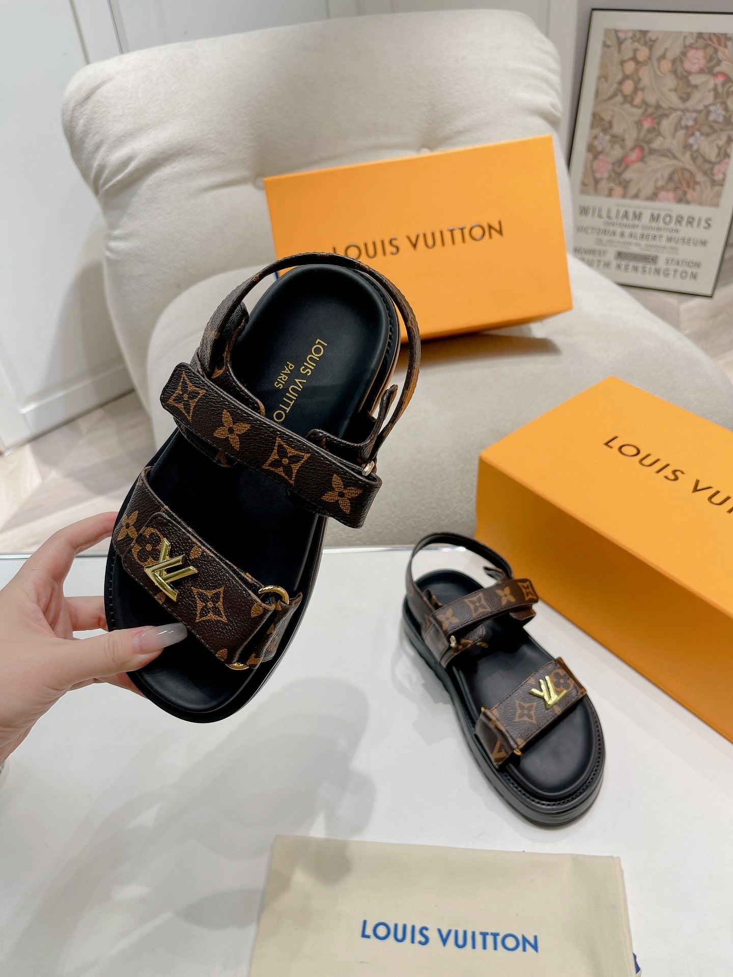 LuxluxHouse Best Quality Women Shoes Louis Vuitton