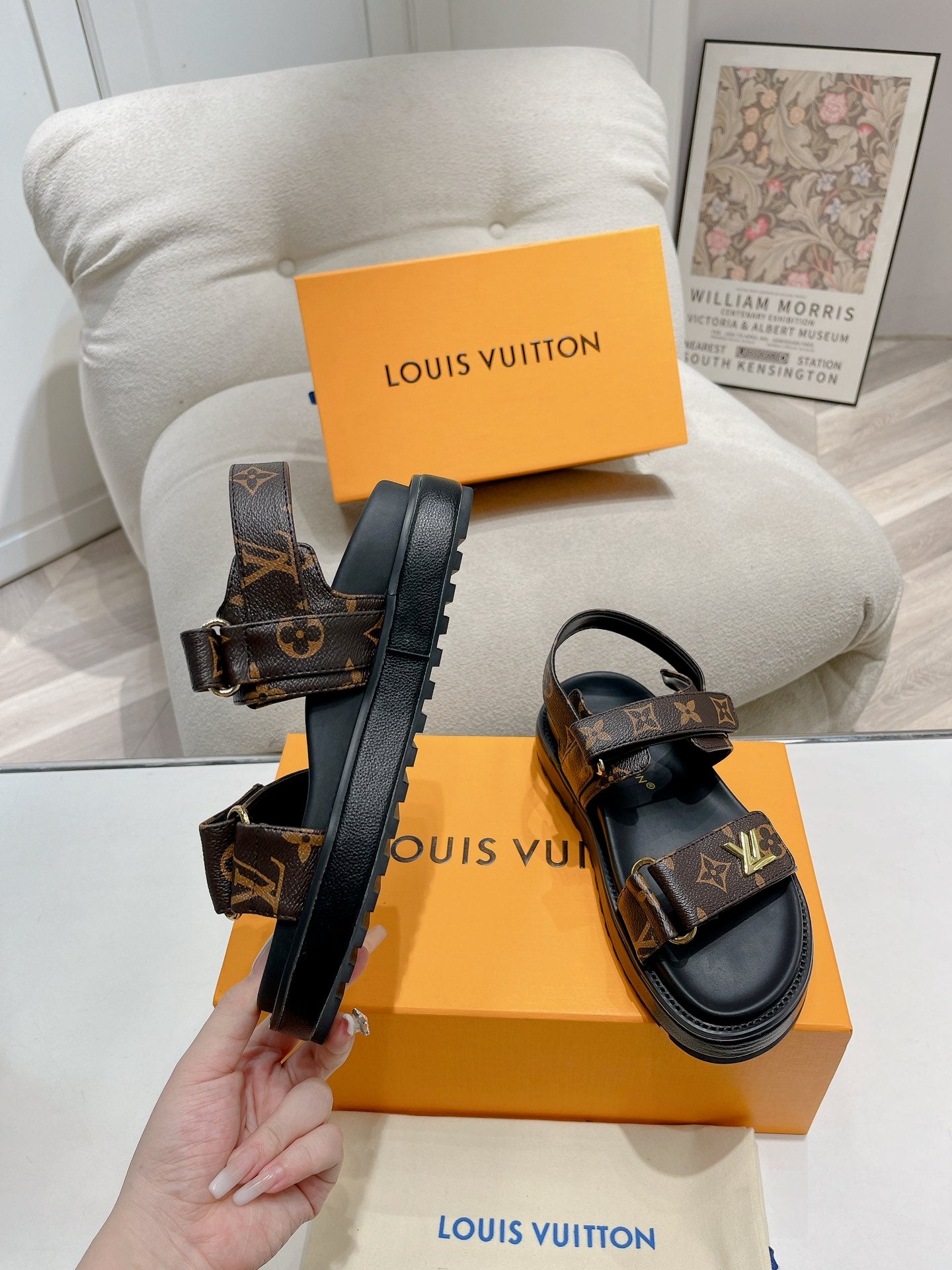 LuxluxHouse Best Quality Women Shoes Louis Vuitton